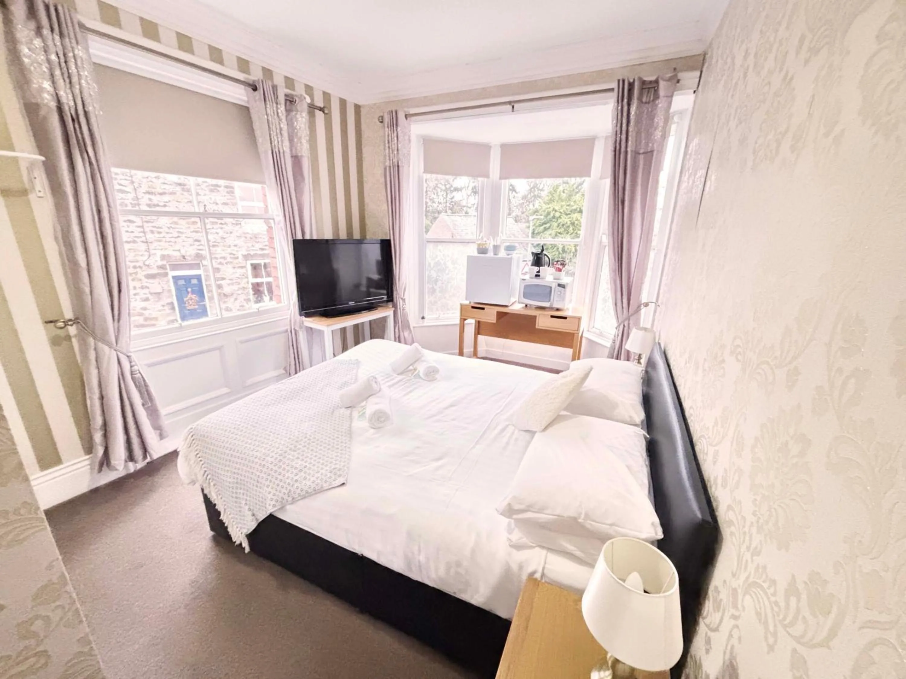 Bed in The Queens Arms Hotel Acomb