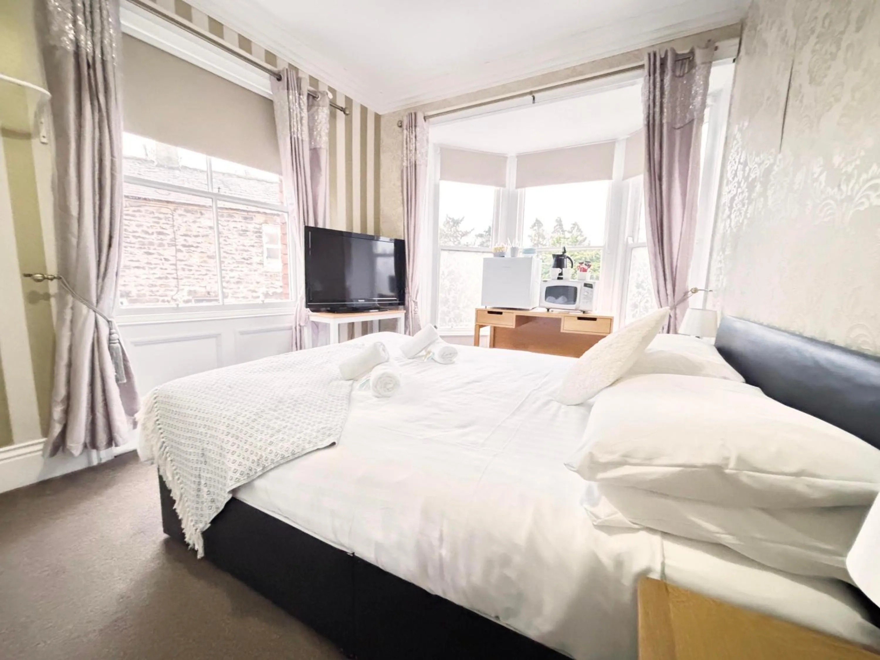 Bed in The Queens Arms Hotel Acomb