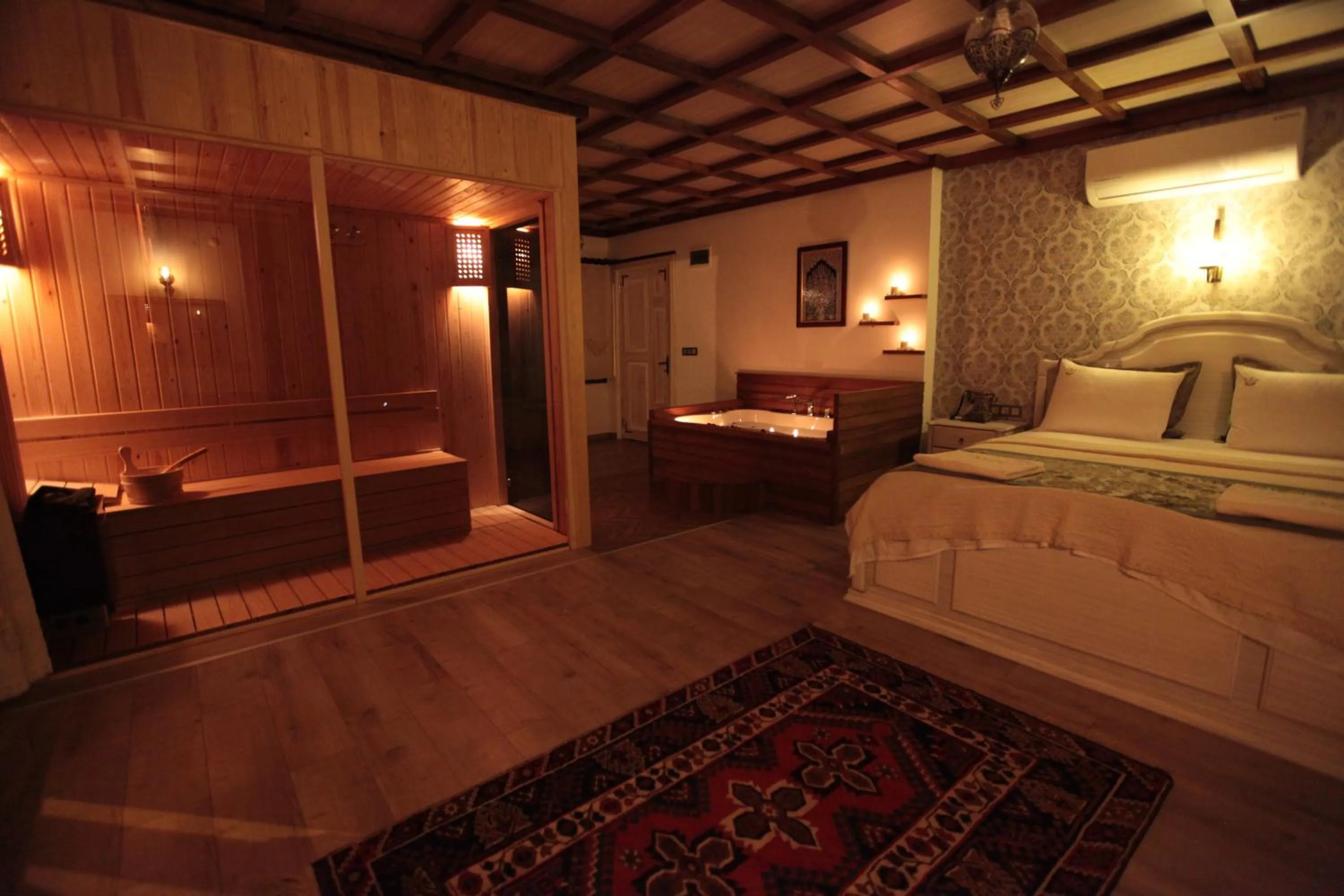 Sauna, Bed in Celsus Boutique Hotel
