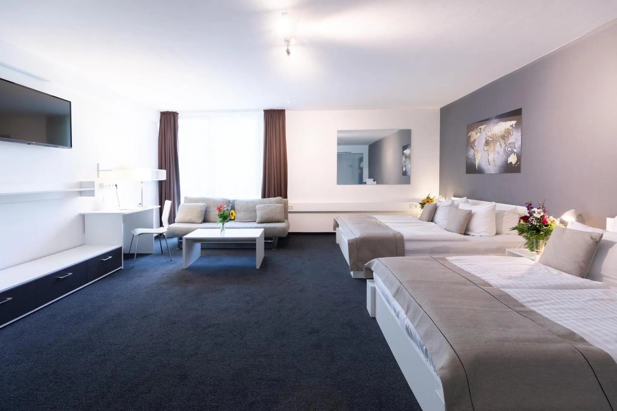 Photo of the whole room, Bed in Hotel Aviva