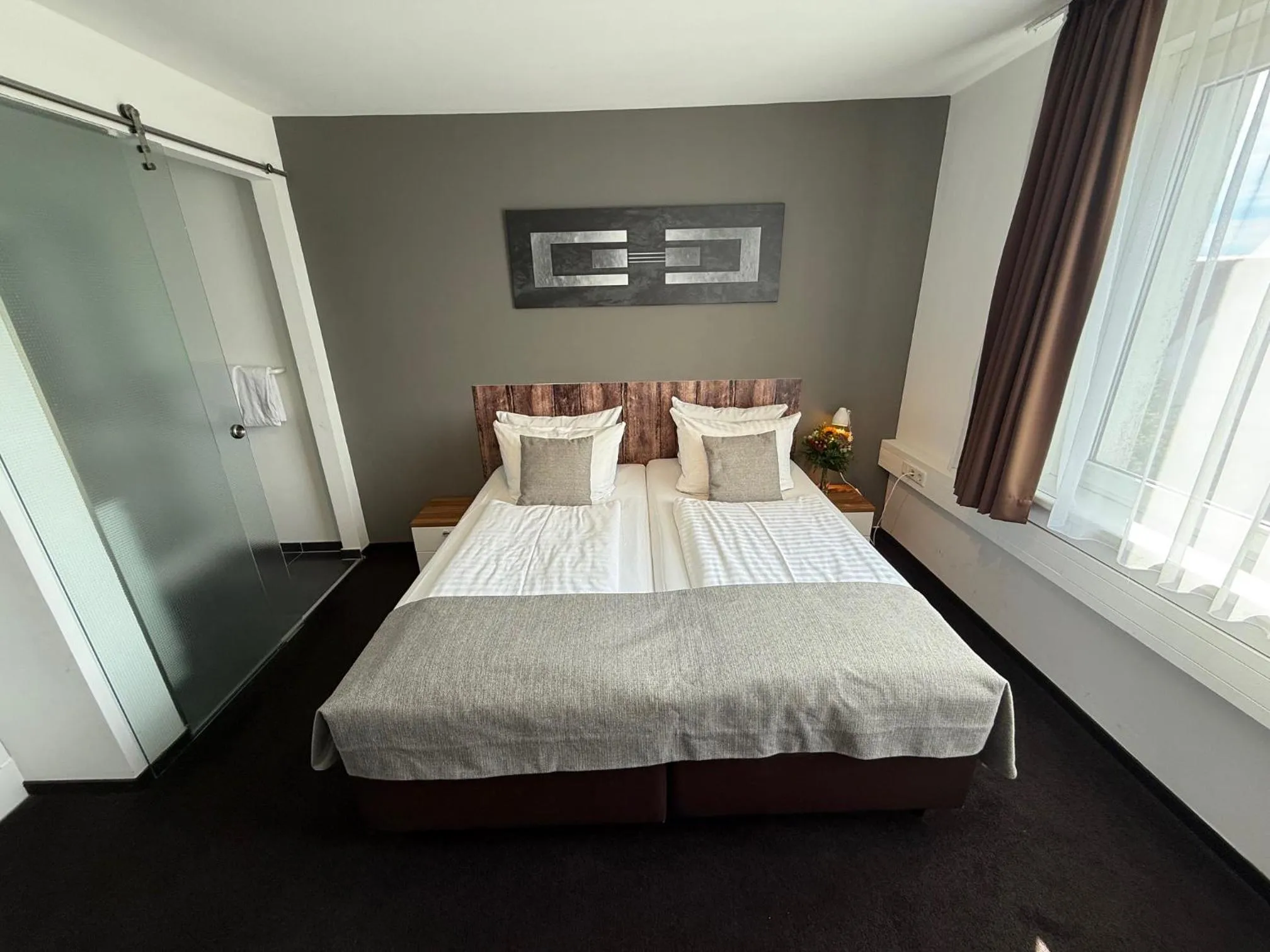 Photo of the whole room, Bed in Hotel Aviva