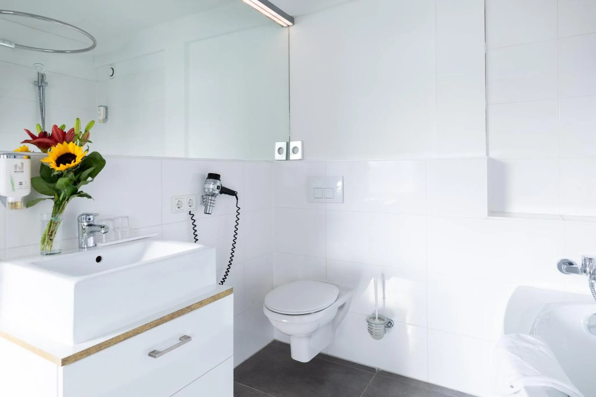 Bathroom in Hotel Aviva