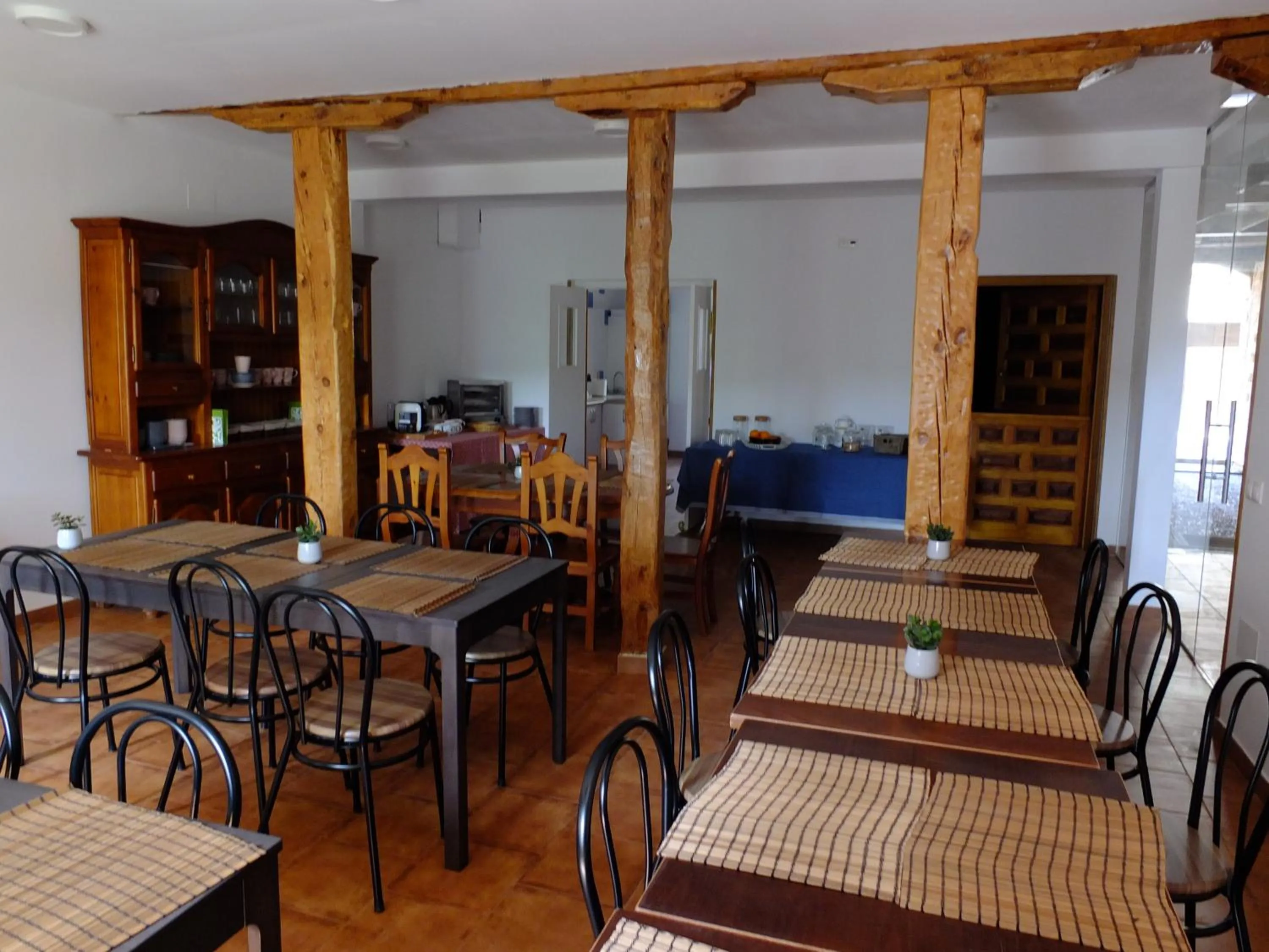 Communal kitchen in El Albergue de Sigüenza