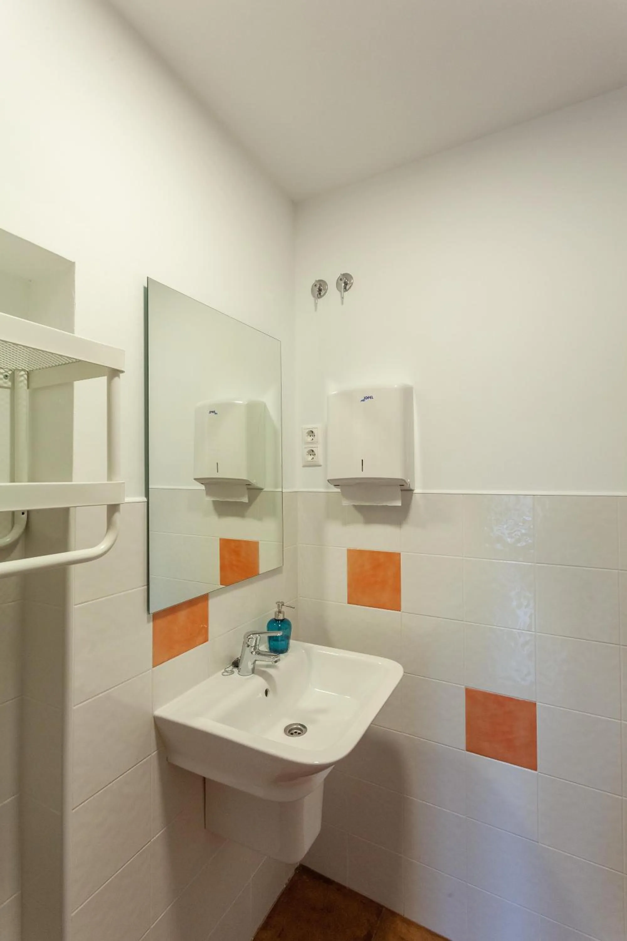 Bathroom in El Albergue de Sigüenza