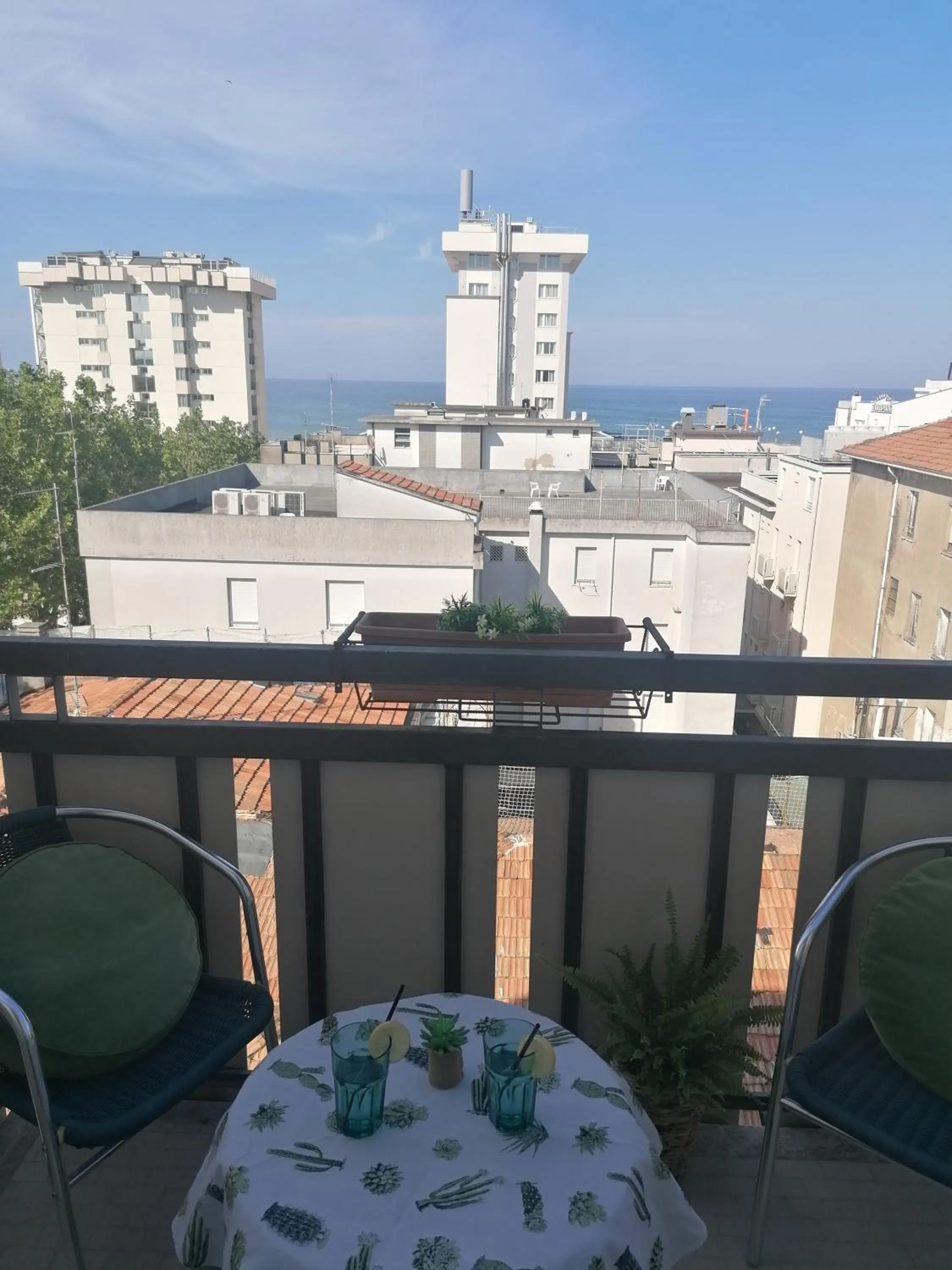 Hotel Miramare Et De La Ville