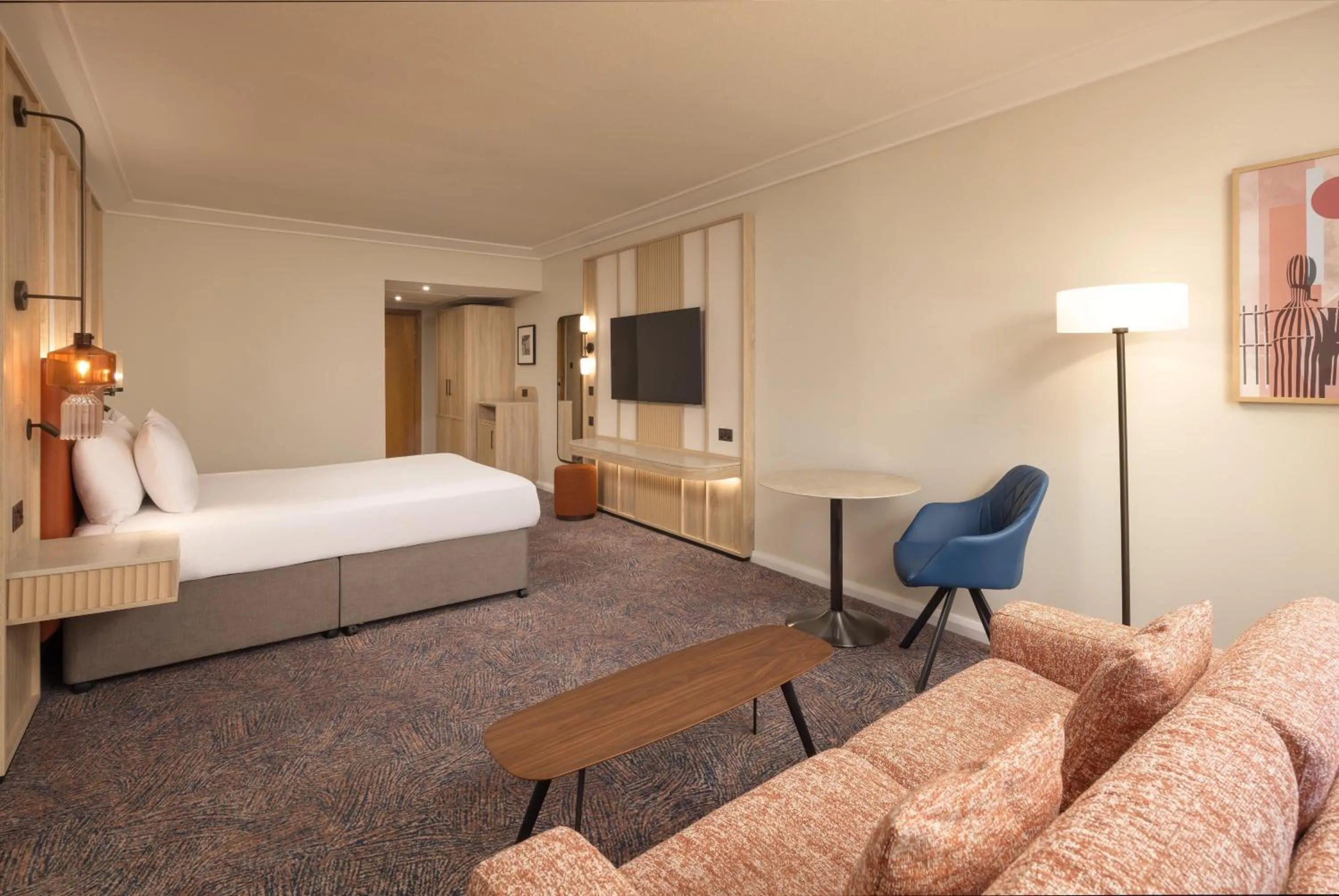 Living room, Bed in Hilton Newcastle Gateshead