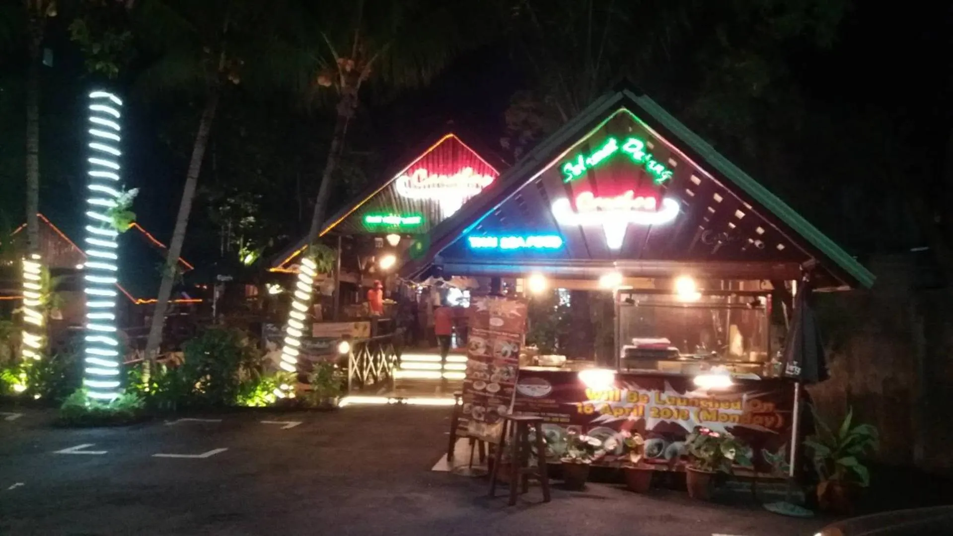 Restaurant/places to eat in Twin Galaxy Residences