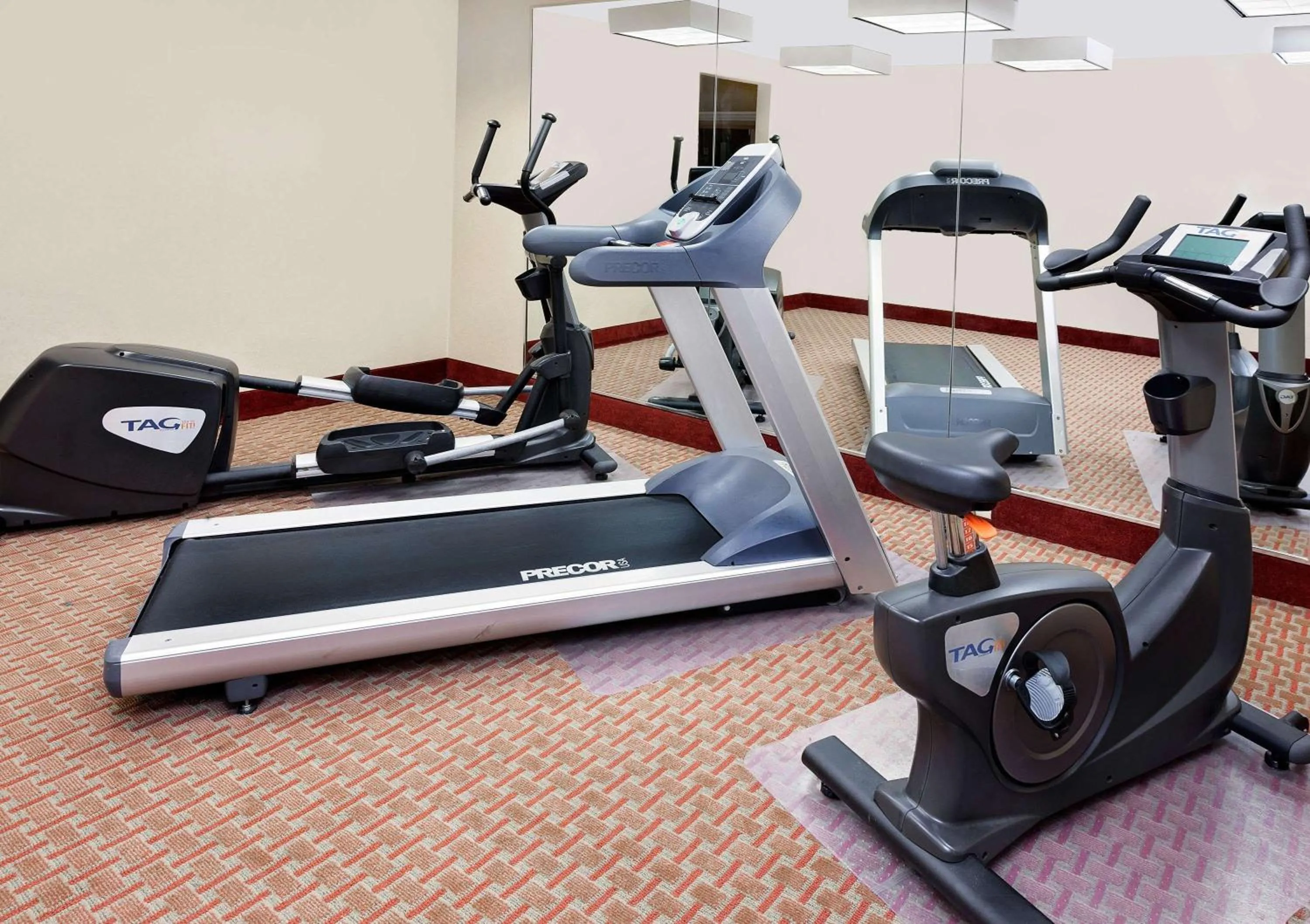 Fitness centre/facilities in Baymont by Wyndham St. Joseph/Stevensville
