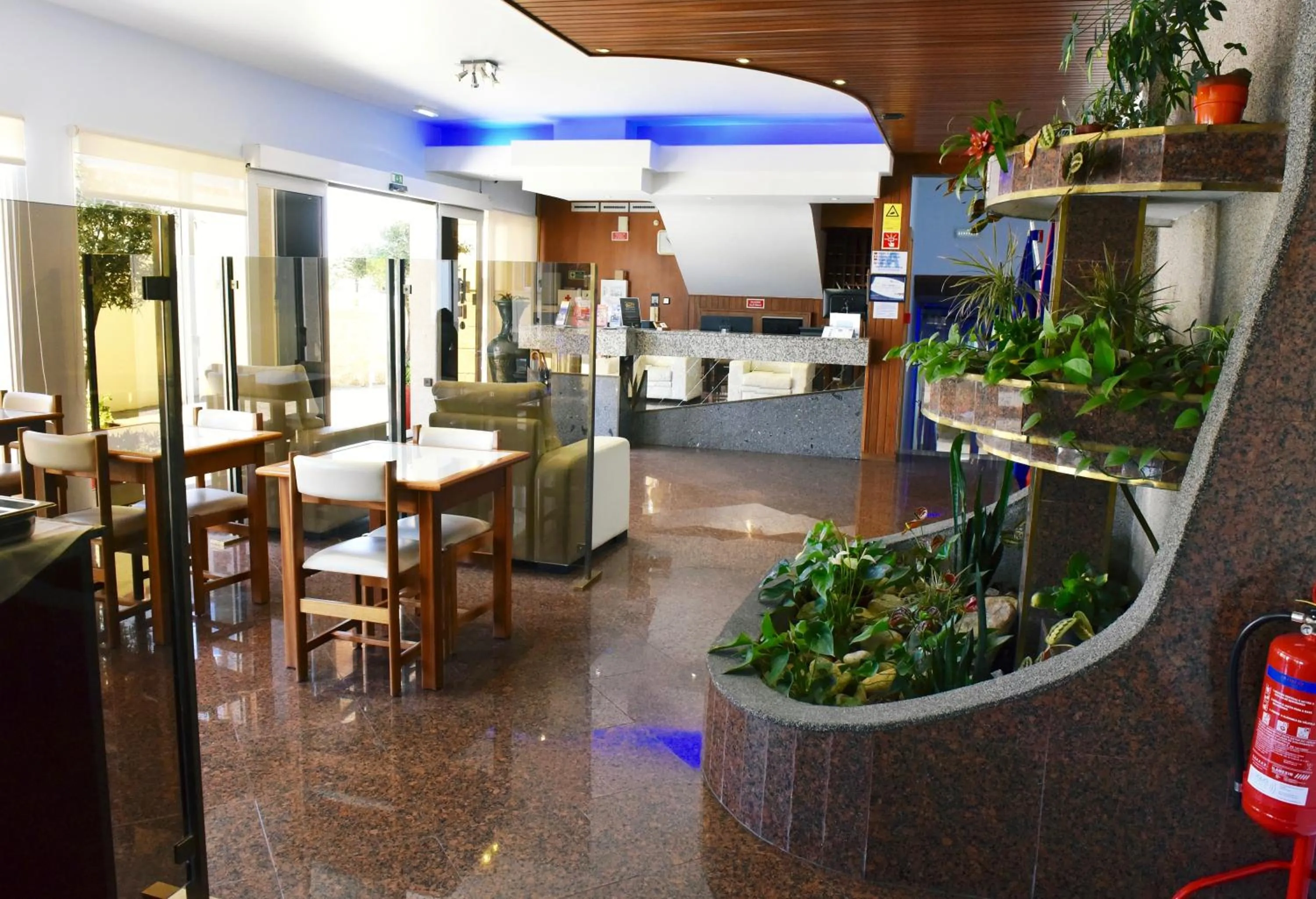 Restaurant/places to eat in Hotel Aeroporto