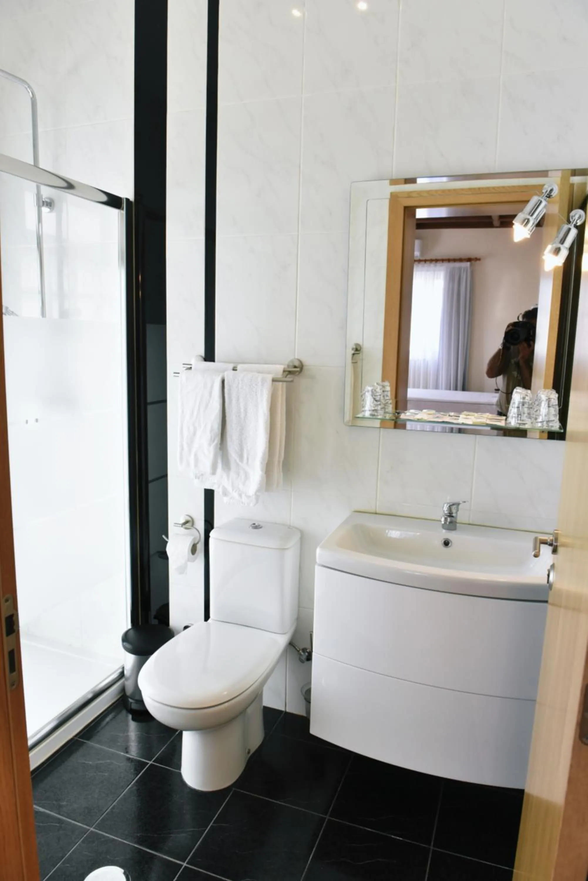 Toilet in Hotel Aeroporto