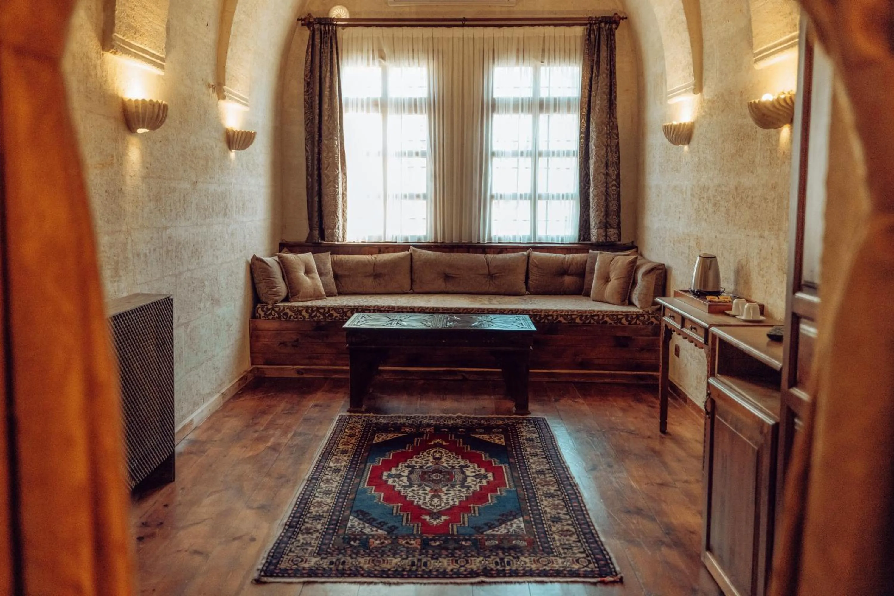 Living room in Melis Cave Hotel