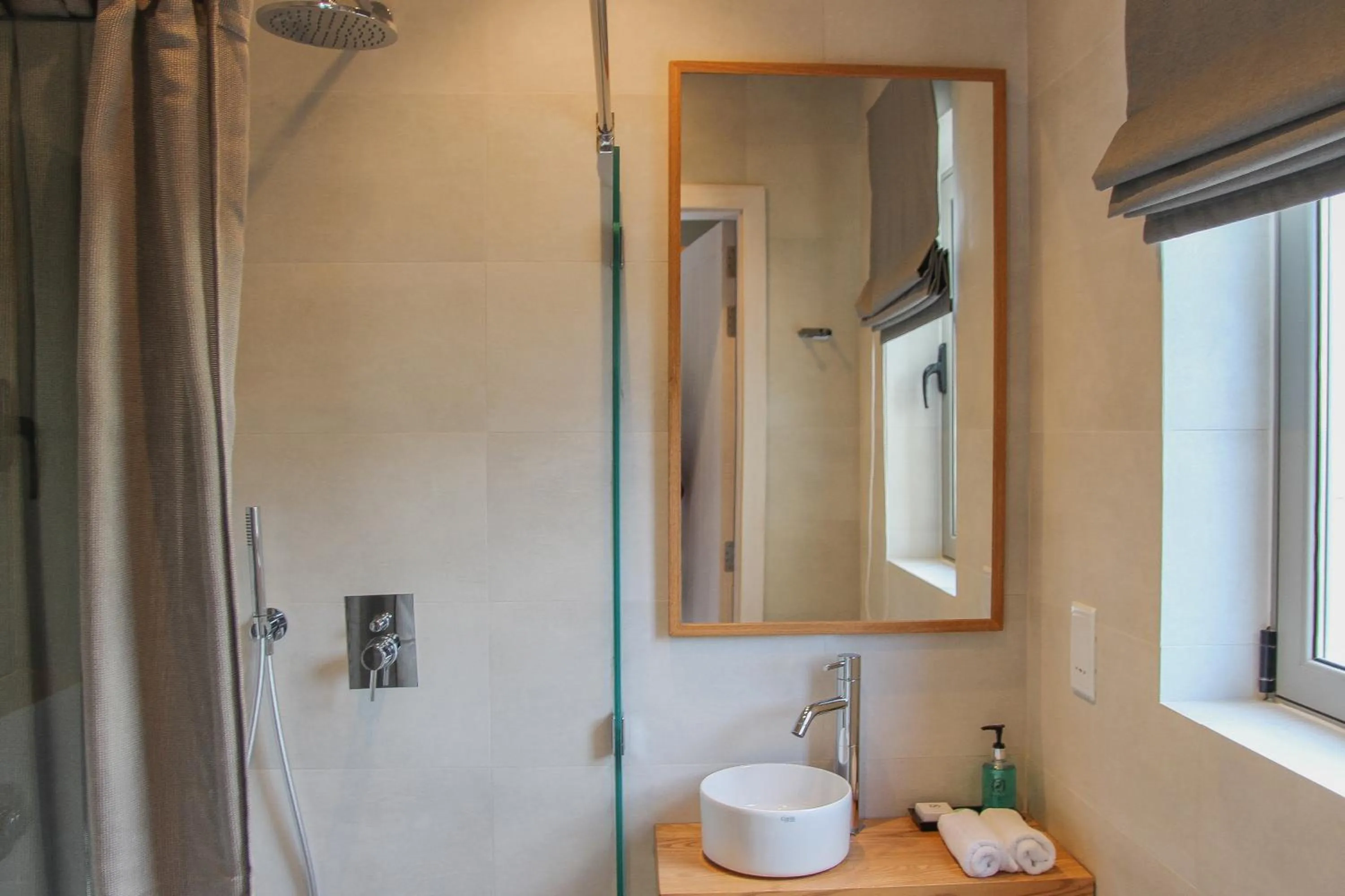 Shower in Villa dei Venti