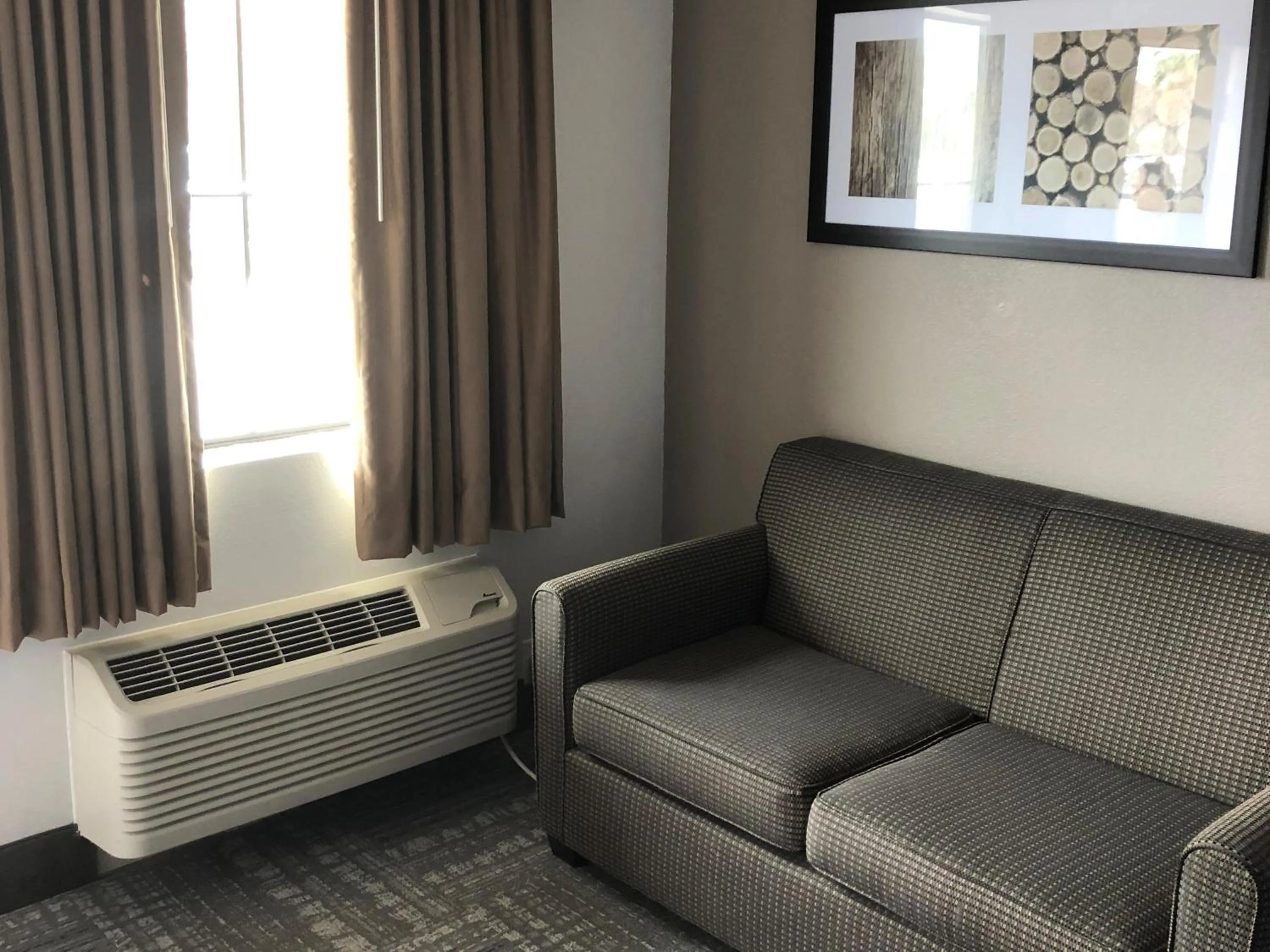 Seating area in Executive Inn and Suites Joaquin