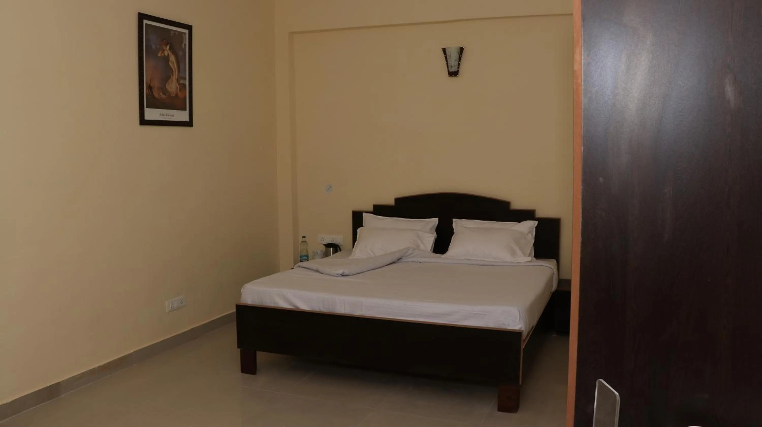 Bedroom, Bed in Hotel Ashiana Palampur