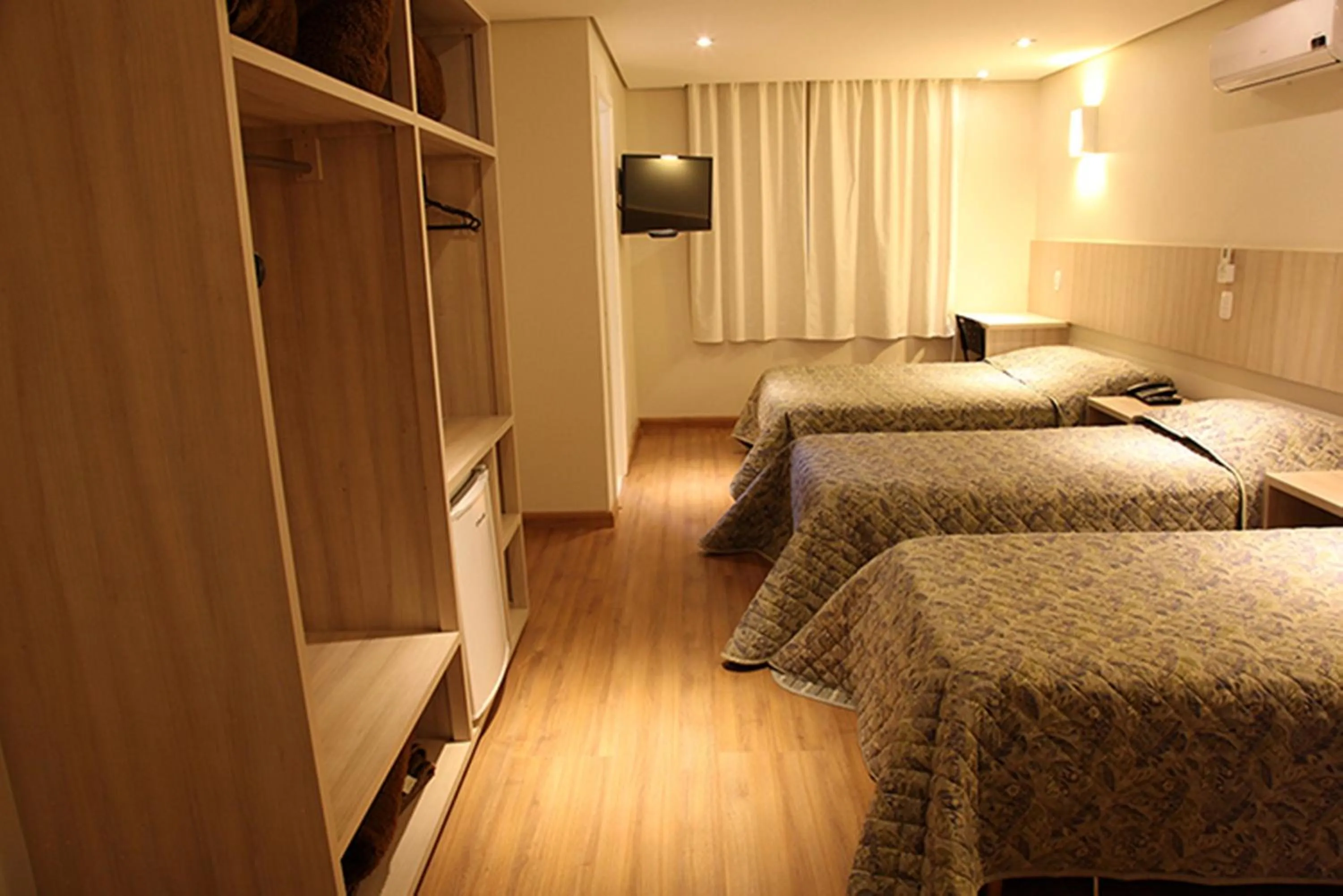 Bedroom, Bed in Golden Hotel - O MAIS CENTRAL - Pet Friendly