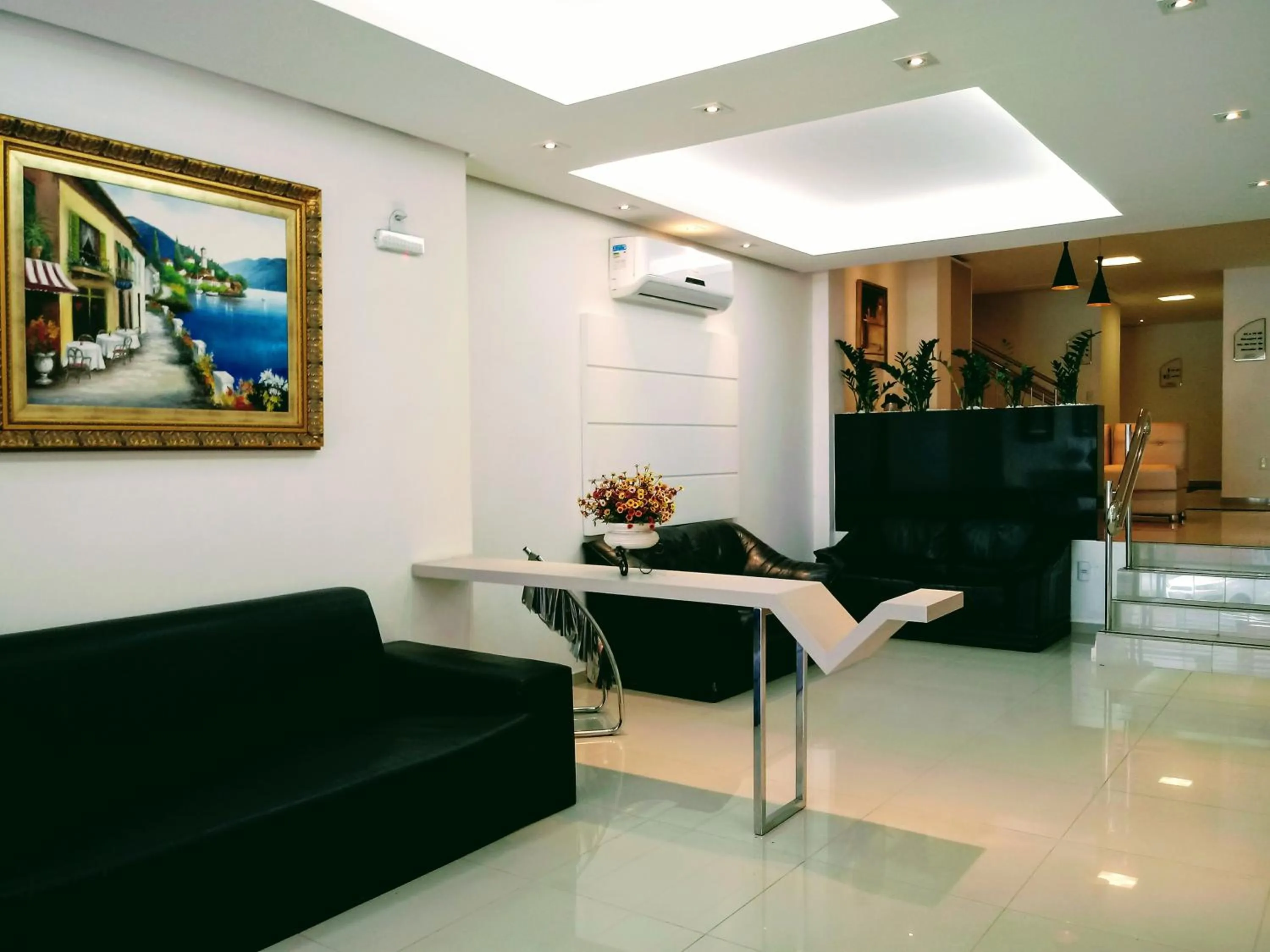Lobby or reception in Golden Hotel - O MAIS CENTRAL - Pet Friendly