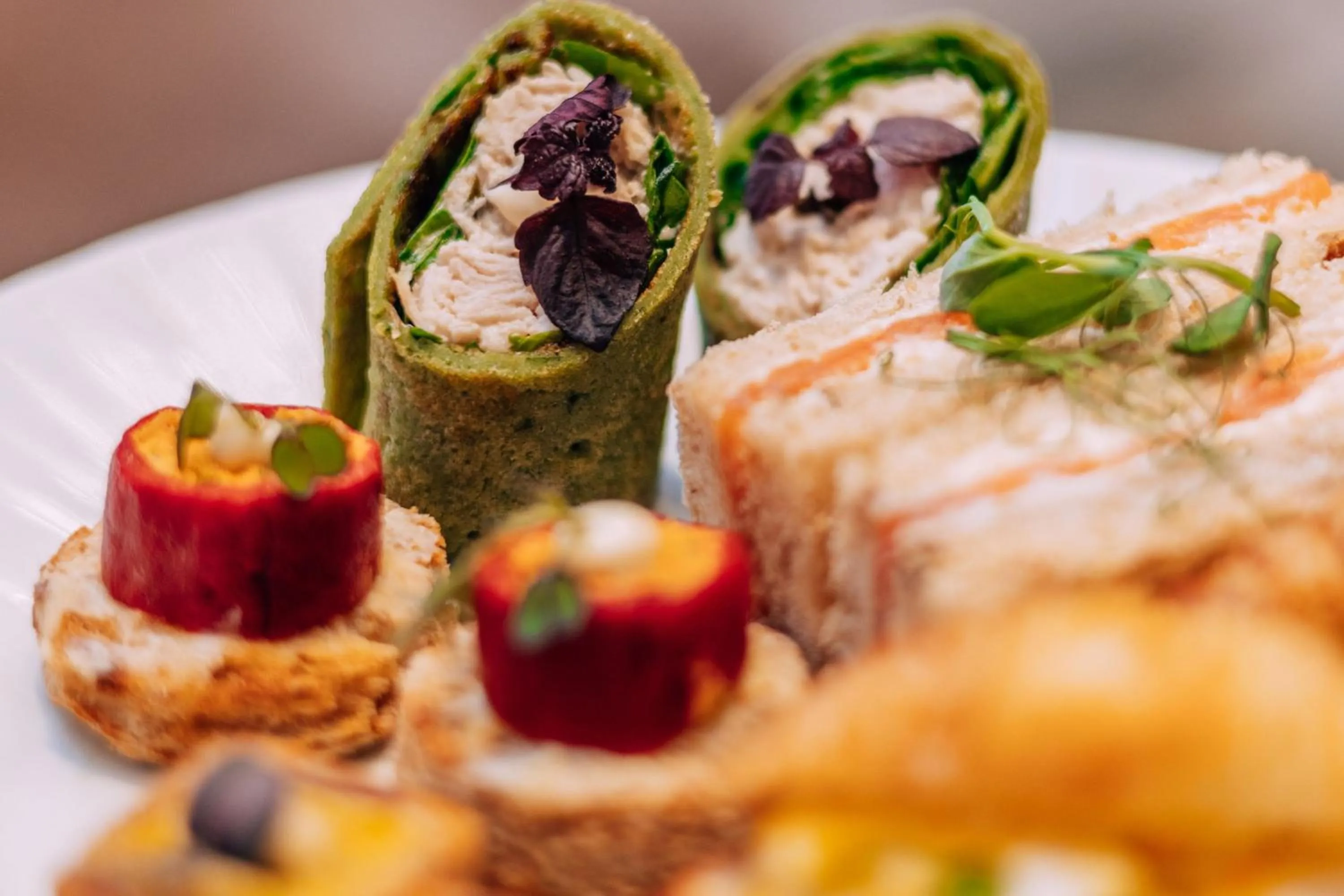 Restaurant/places to eat in The Park Tower Knightsbridge, a Luxury Collection Hotel, London