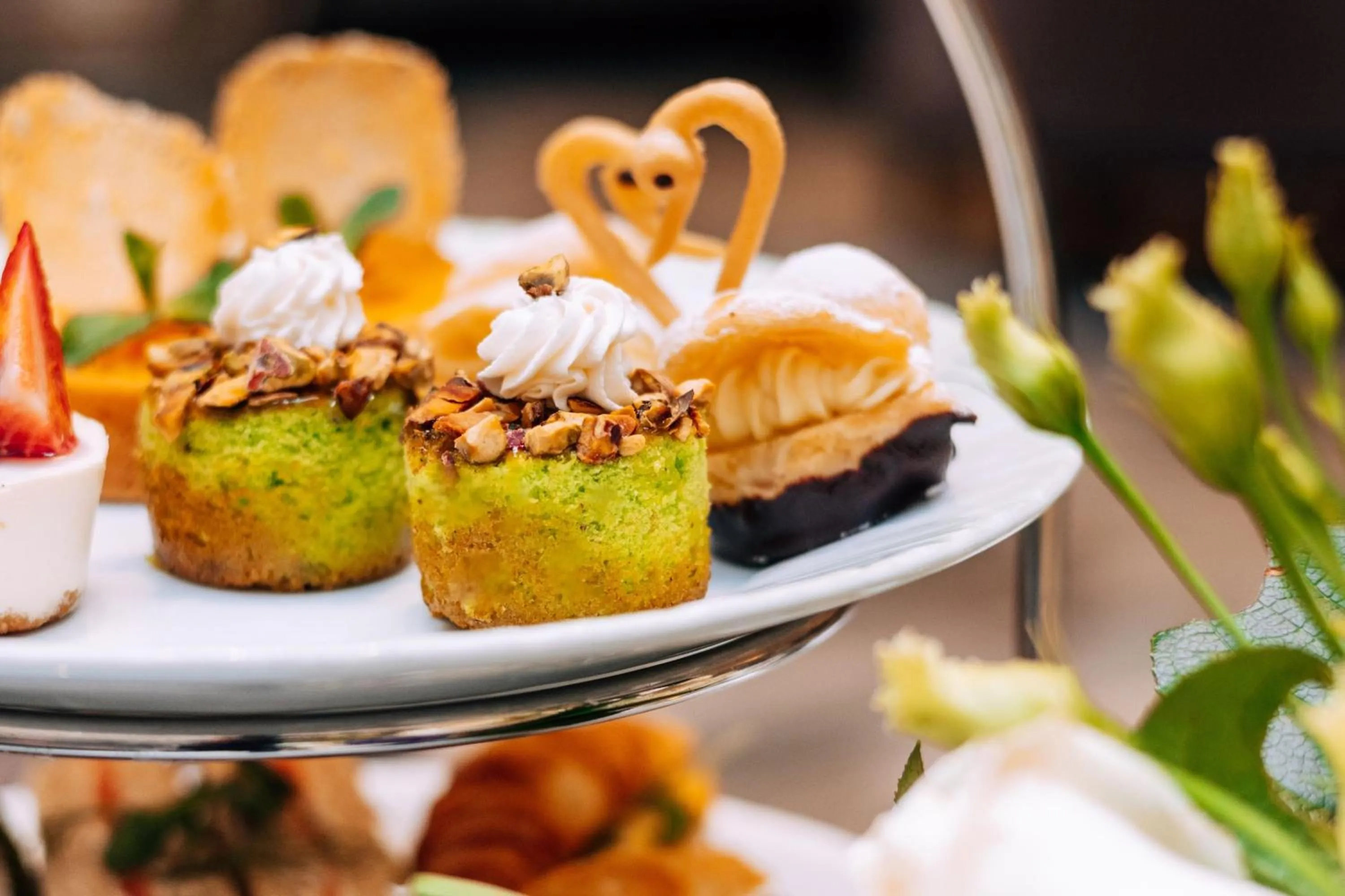 Restaurant/places to eat in The Park Tower Knightsbridge, a Luxury Collection Hotel, London