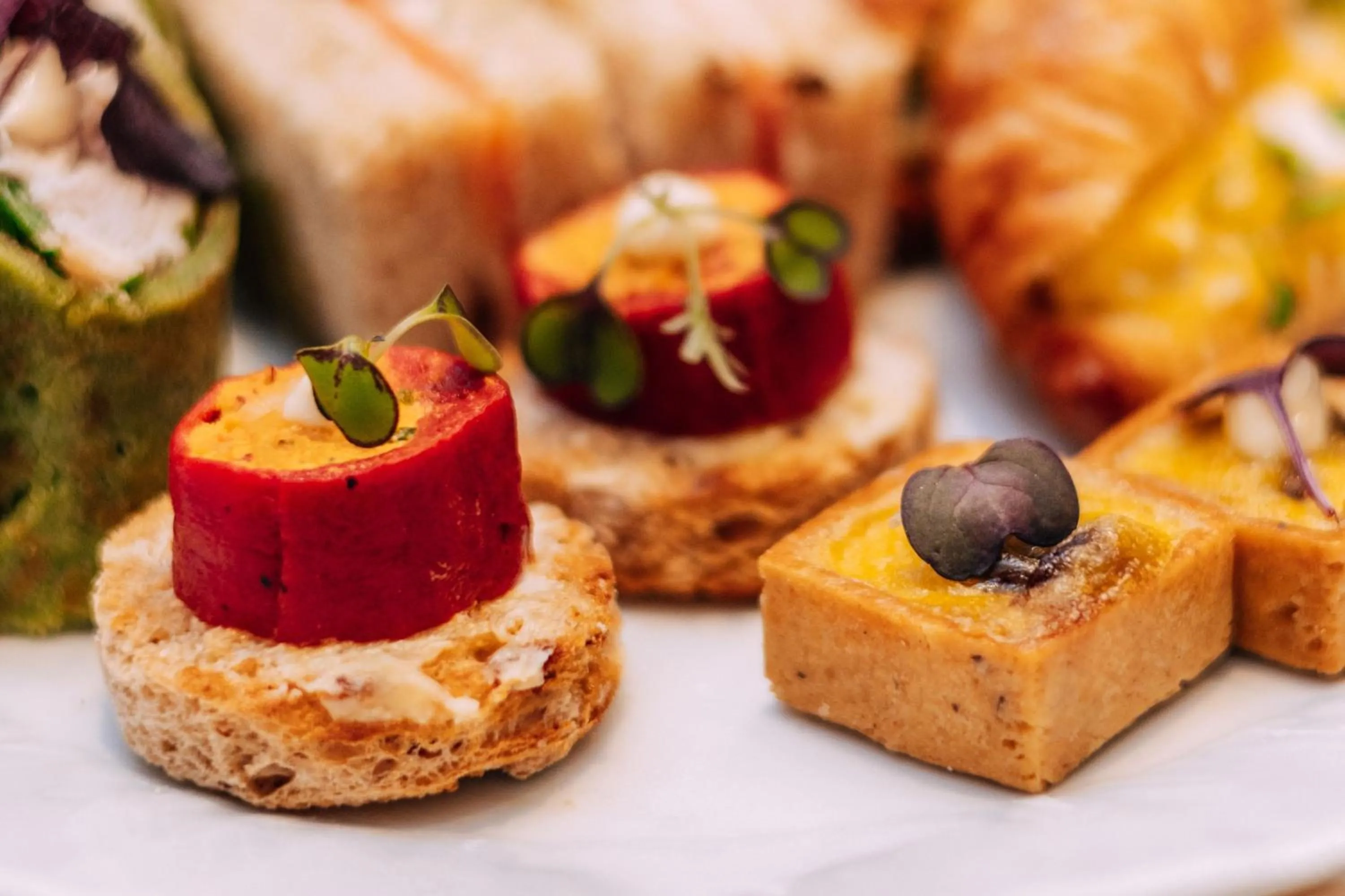 Restaurant/places to eat in The Park Tower Knightsbridge, a Luxury Collection Hotel, London