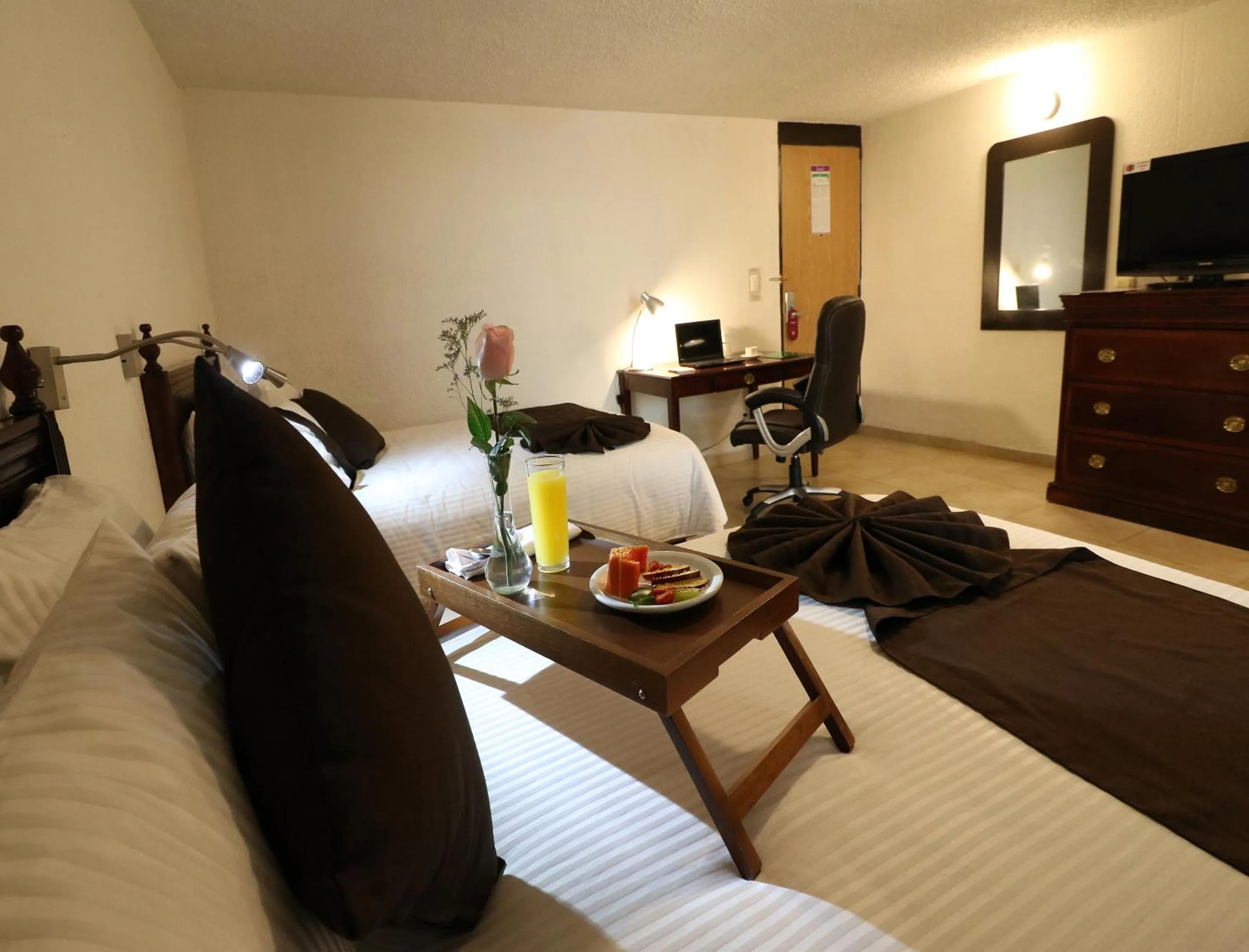 Photo of the whole room in Mision Aguascalientes Zona Sur