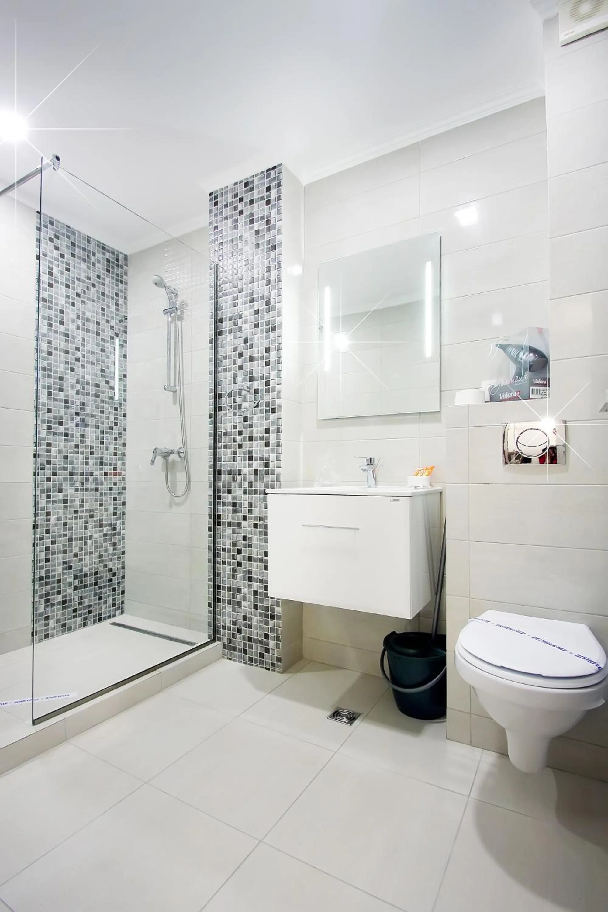 Shower in Lotus 7 Silver