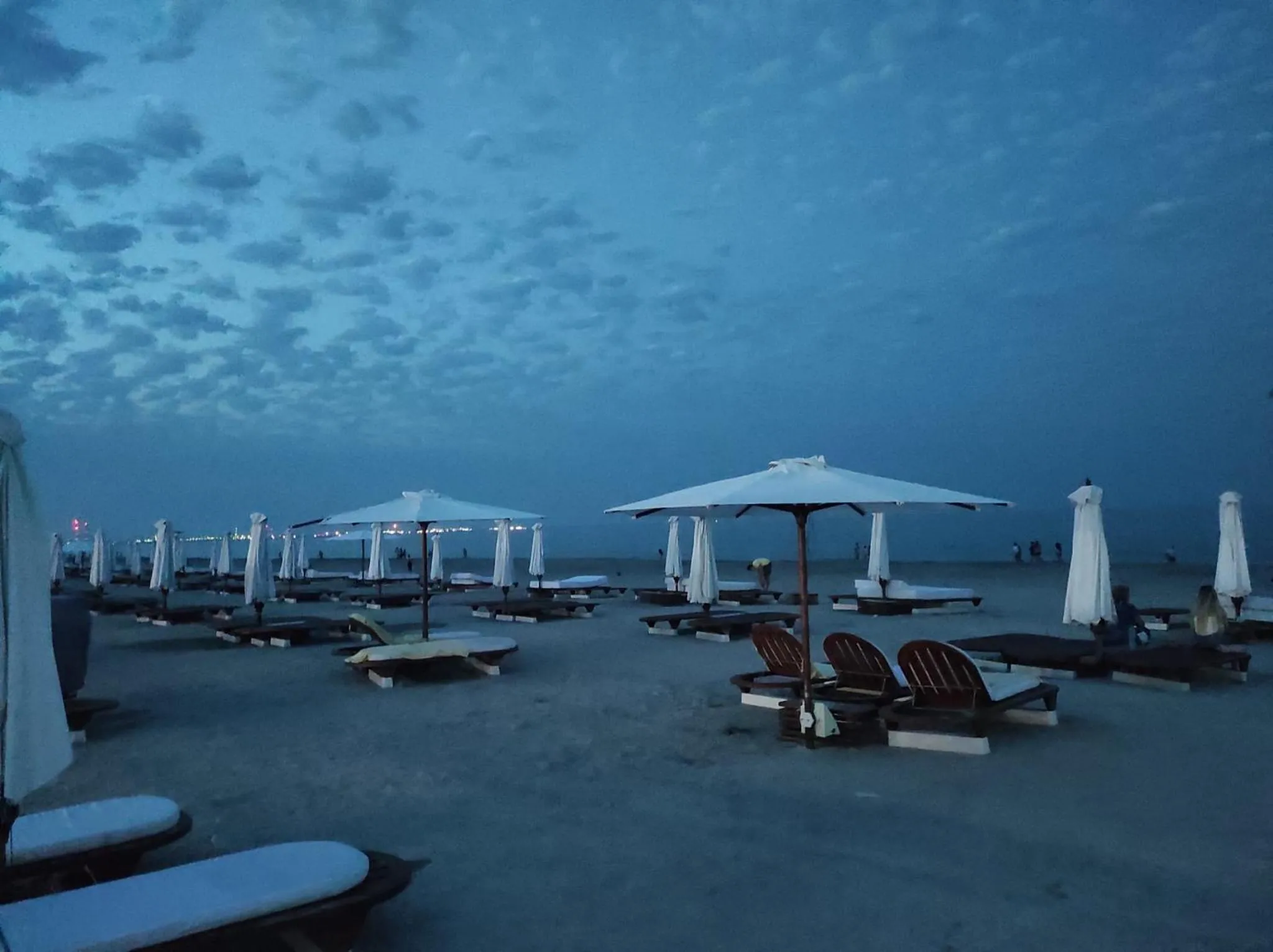 Beach in Lotus 7 Silver