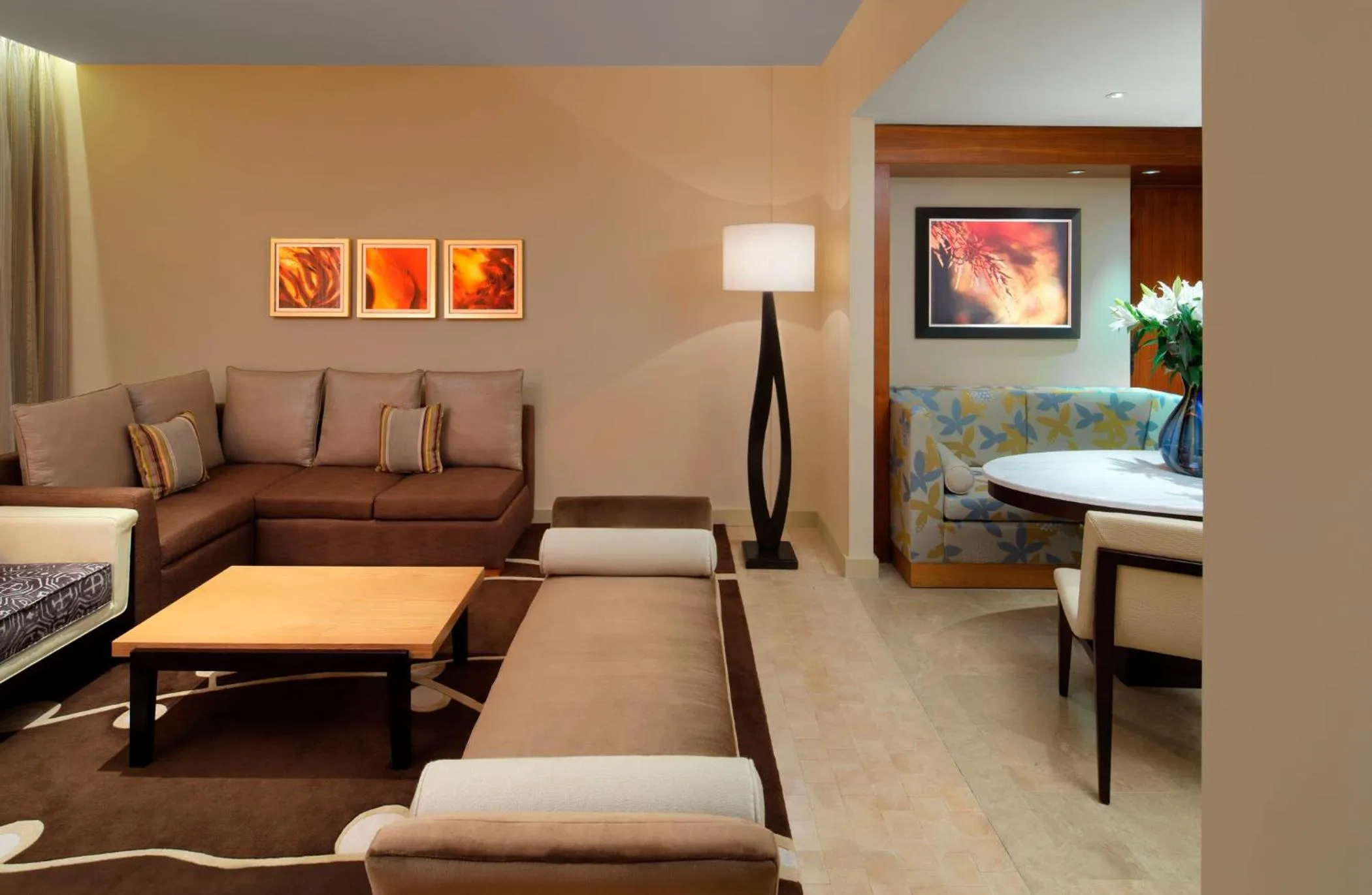 Living room, Bed in VOGO Abu Dhabi Golf Resort & Spa Formerly The Westin Abu Dhabi Golf Resort & Spa