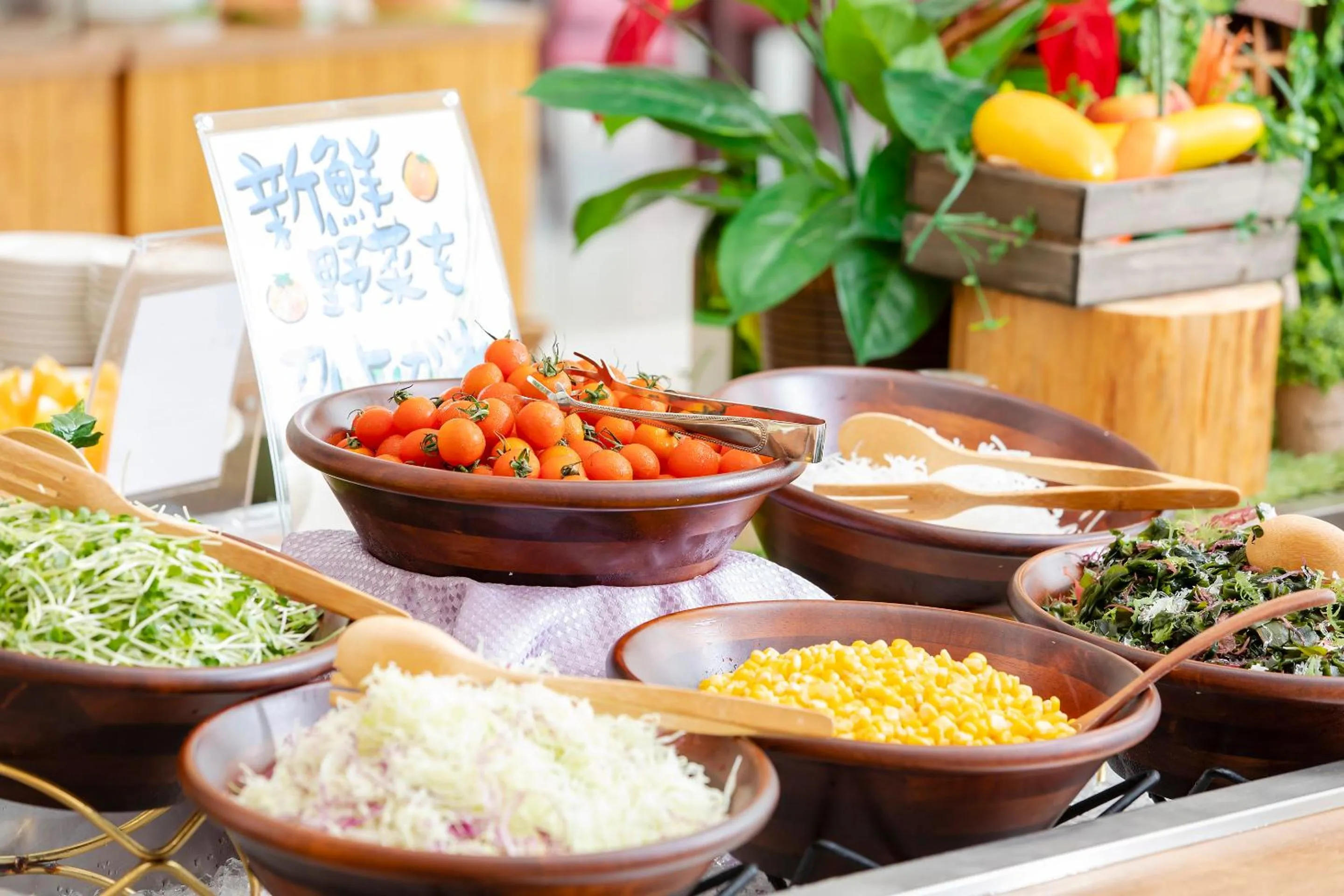 Restaurant/places to eat in ANA Holiday Inn Resort Miyazaki by IHG