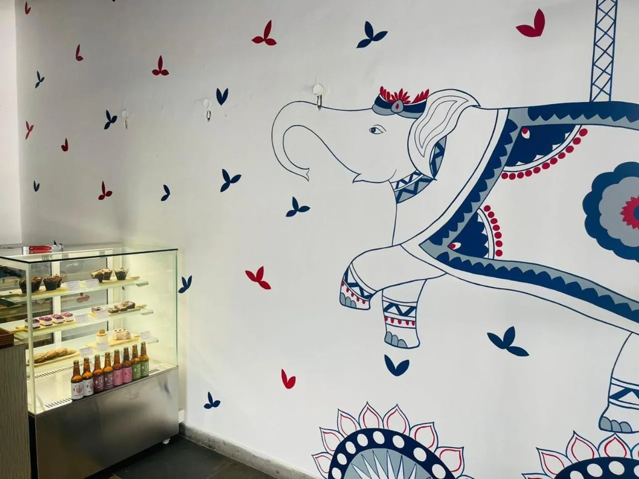 Food and drinks in Mahendra Prakash