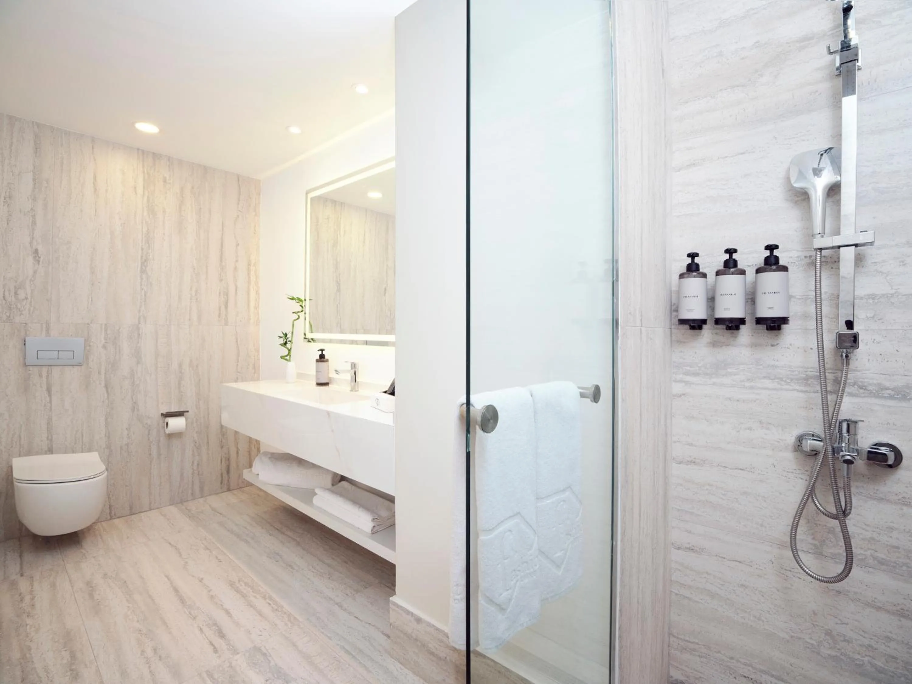 FashionTV Luxe Resort