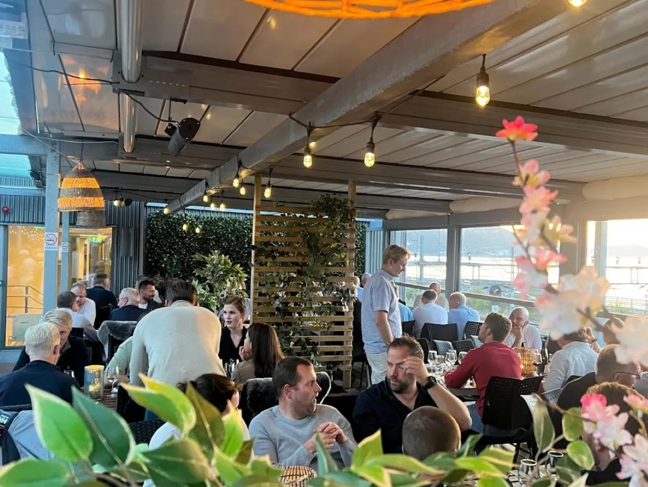 Restaurant/places to eat in P-Hotels Brattøra