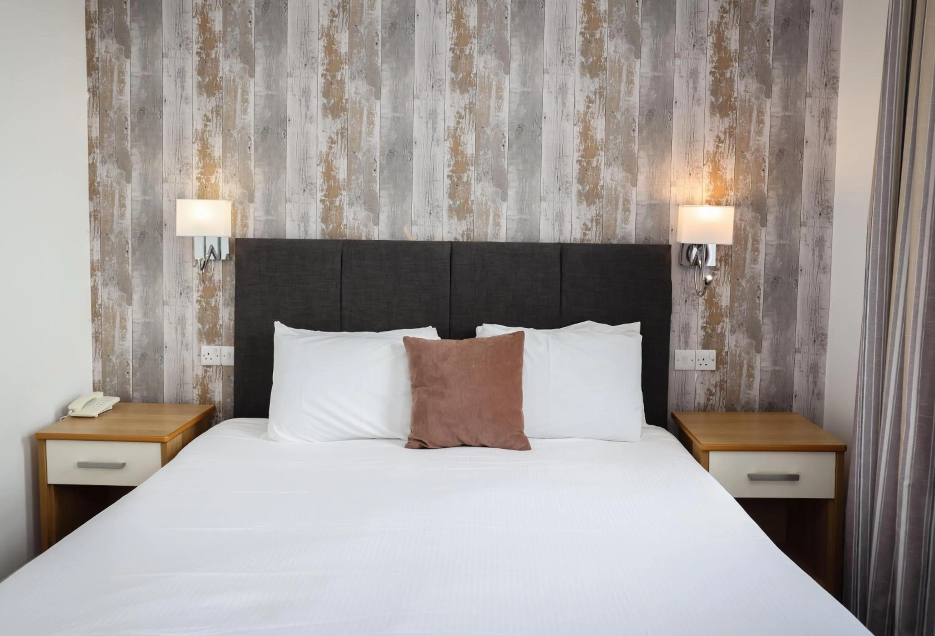 Bed in Ocean Beach Hotel & Spa - OCEANA COLLECTION