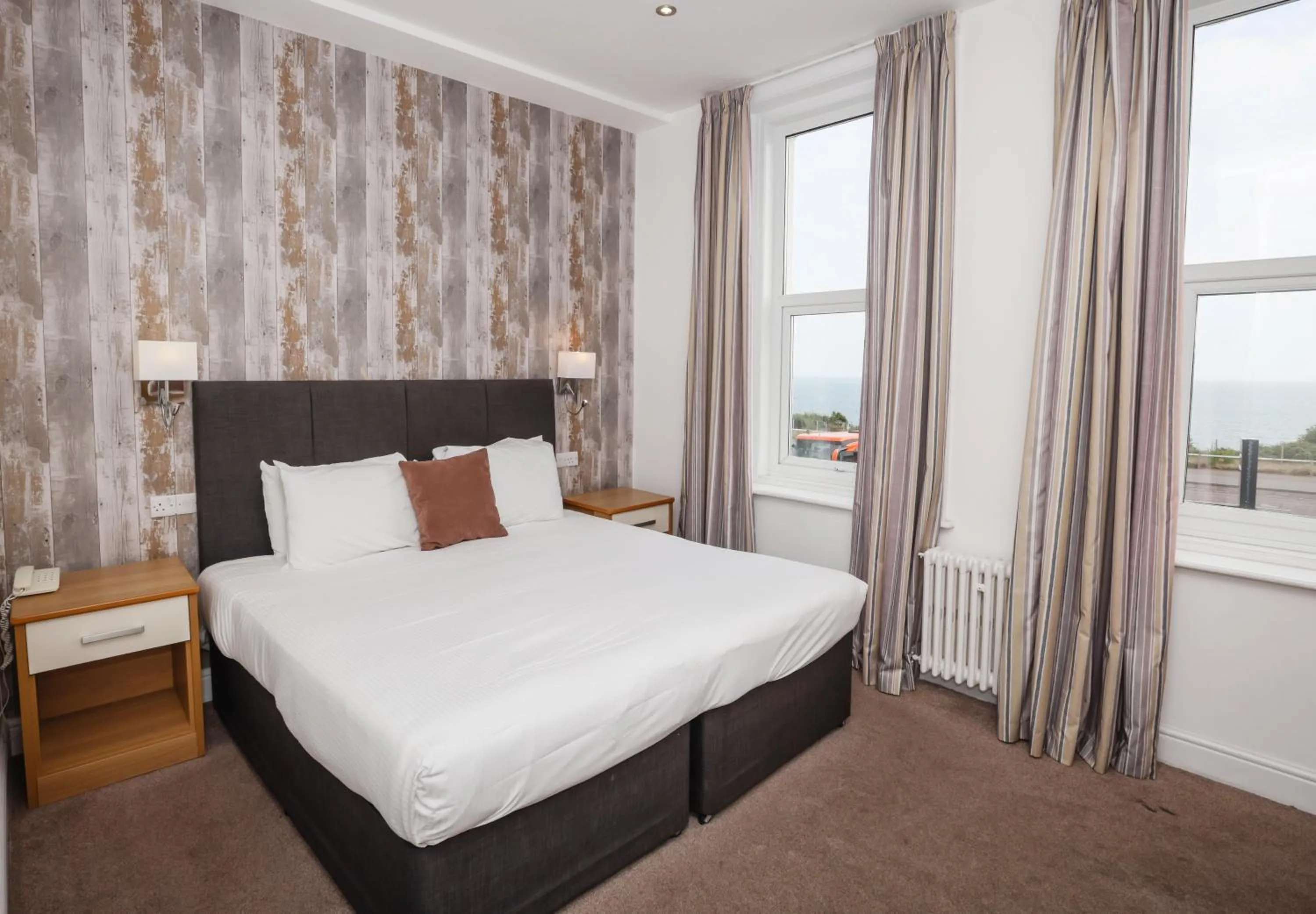 Bed in Ocean Beach Hotel & Spa - OCEANA COLLECTION