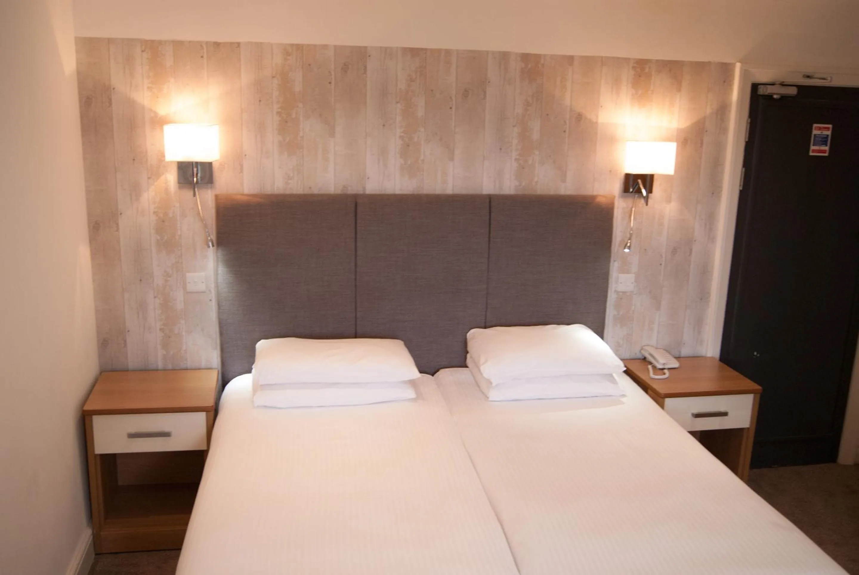 Bed in Ocean Beach Hotel & Spa - OCEANA COLLECTION