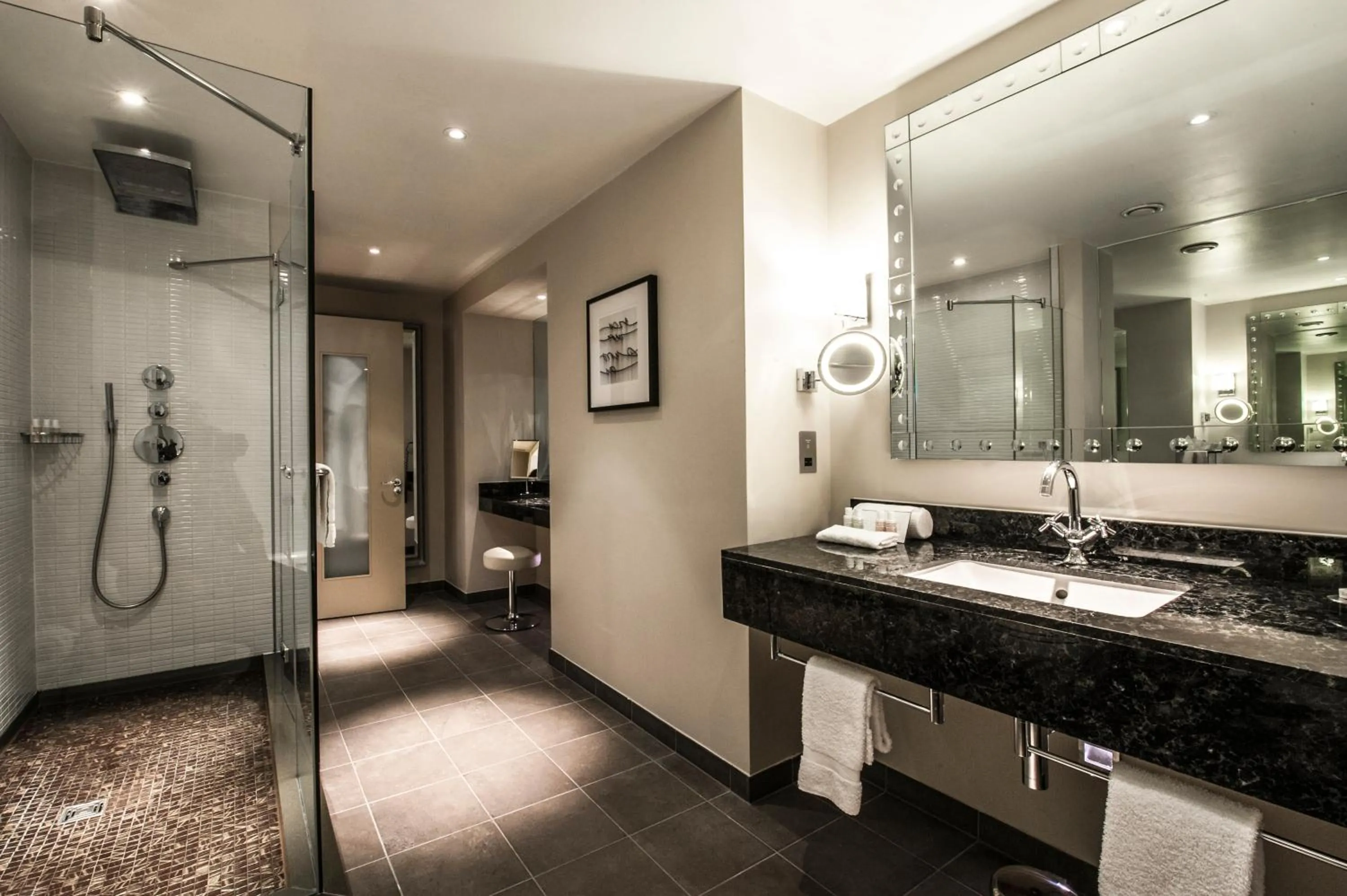 Bathroom in The Prince Akatoki London