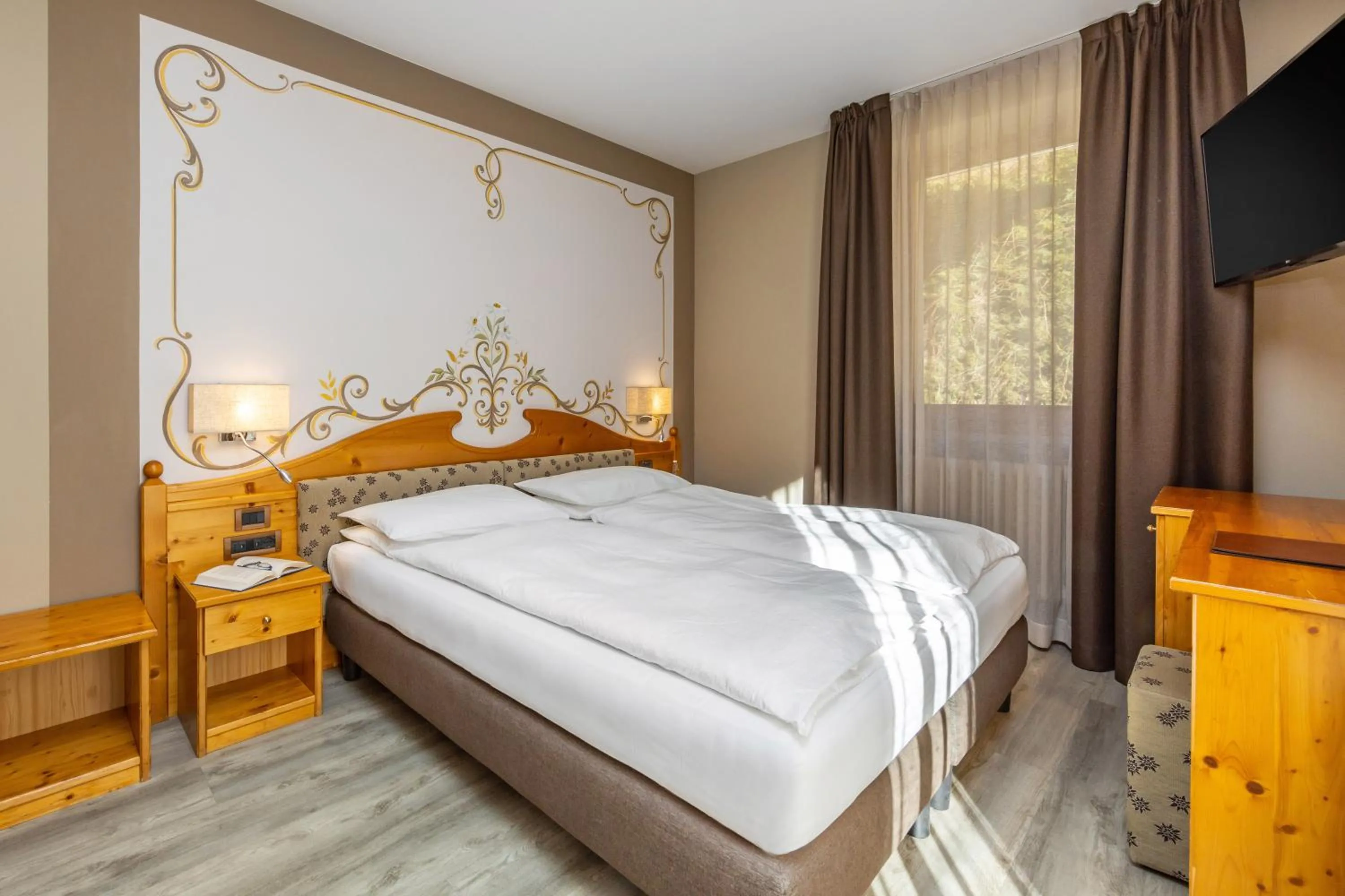 Bedroom, Bed in Hotel Vittoria - Ricarica l'anima