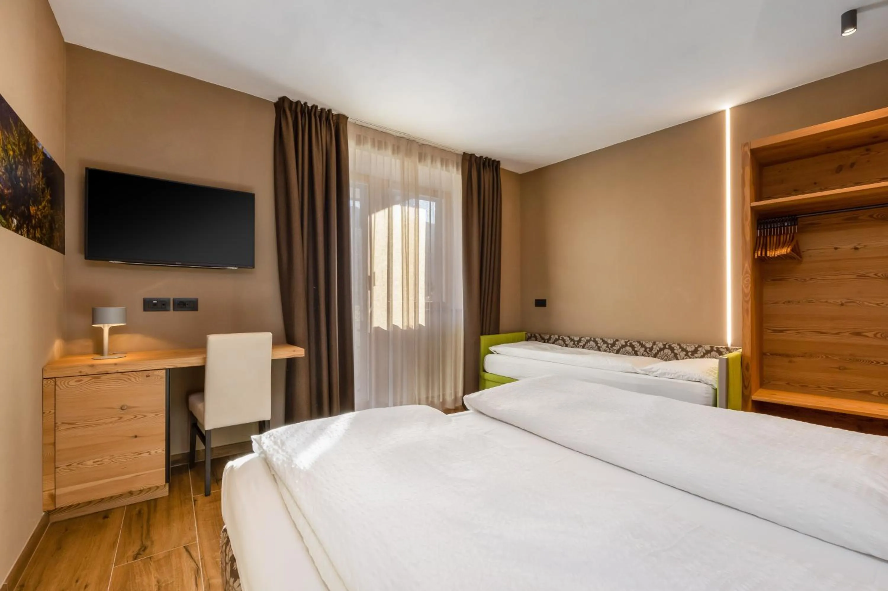 TV and multimedia, Bed in Hotel Vittoria - Ricarica l'anima