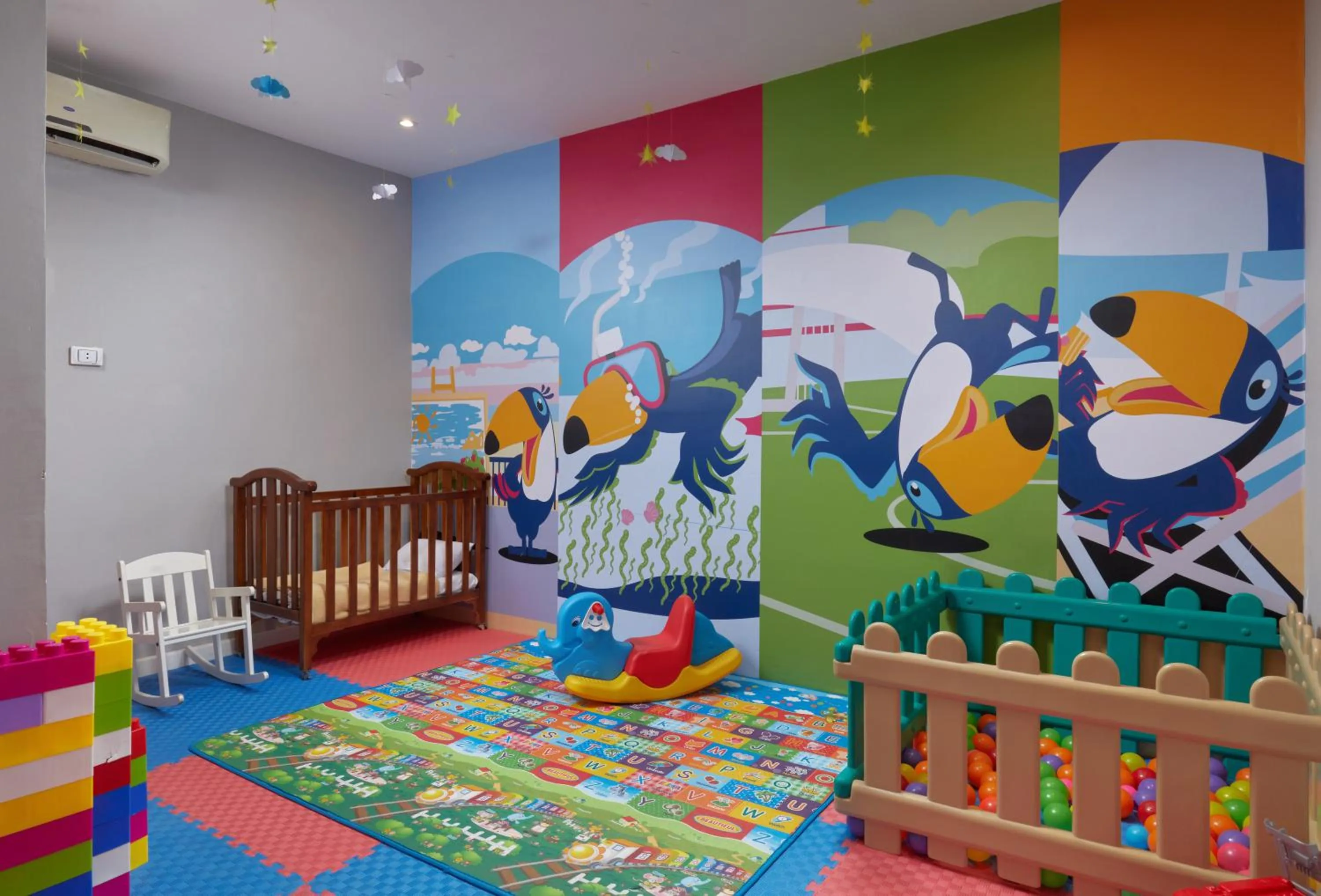 Kids's club in Bellagio Beach Resort & Spa