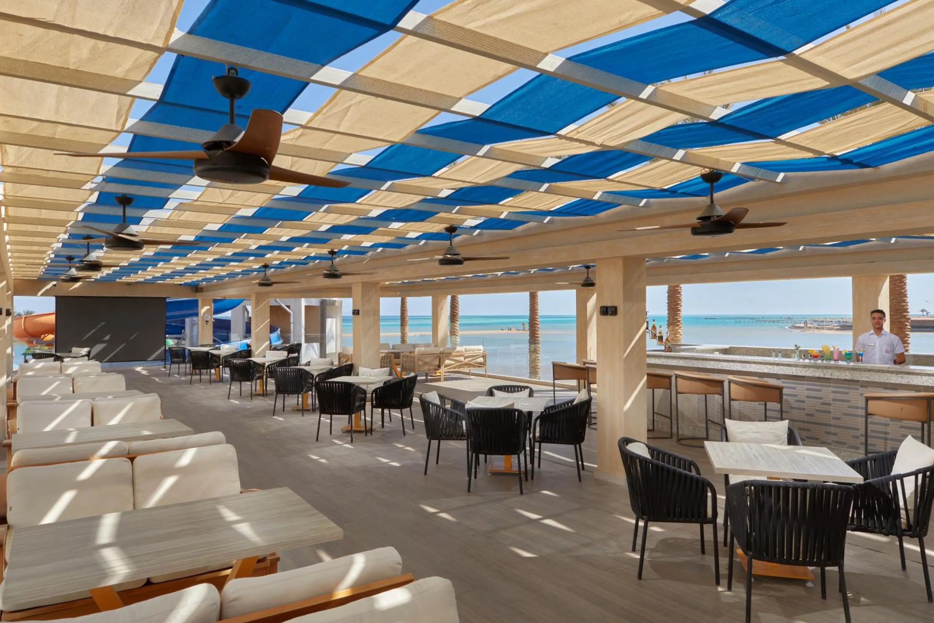 Restaurant/places to eat in Bellagio Beach Resort & Spa