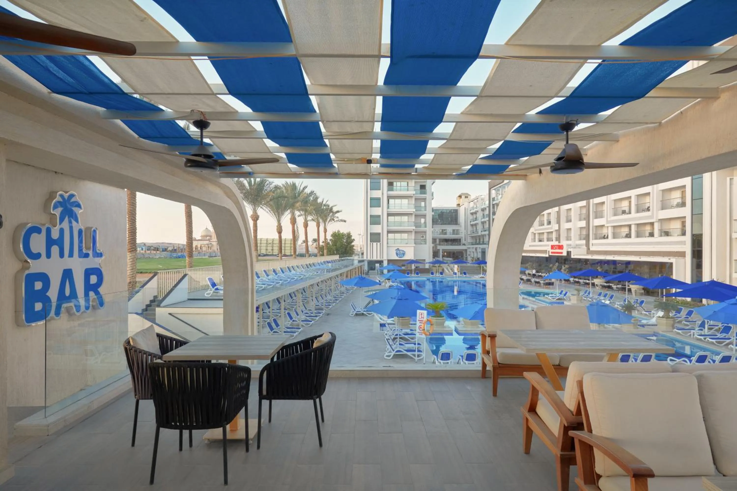 Lounge or bar in Bellagio Beach Resort & Spa