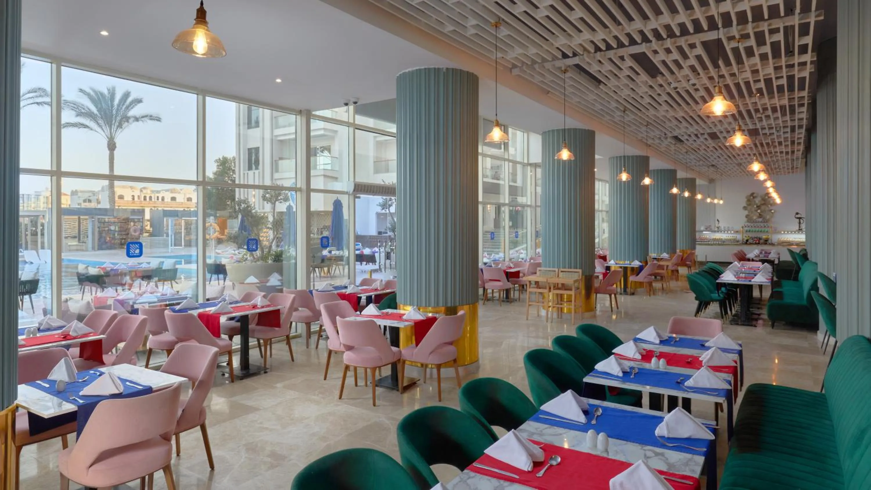 Restaurant/places to eat in Bellagio Beach Resort & Spa