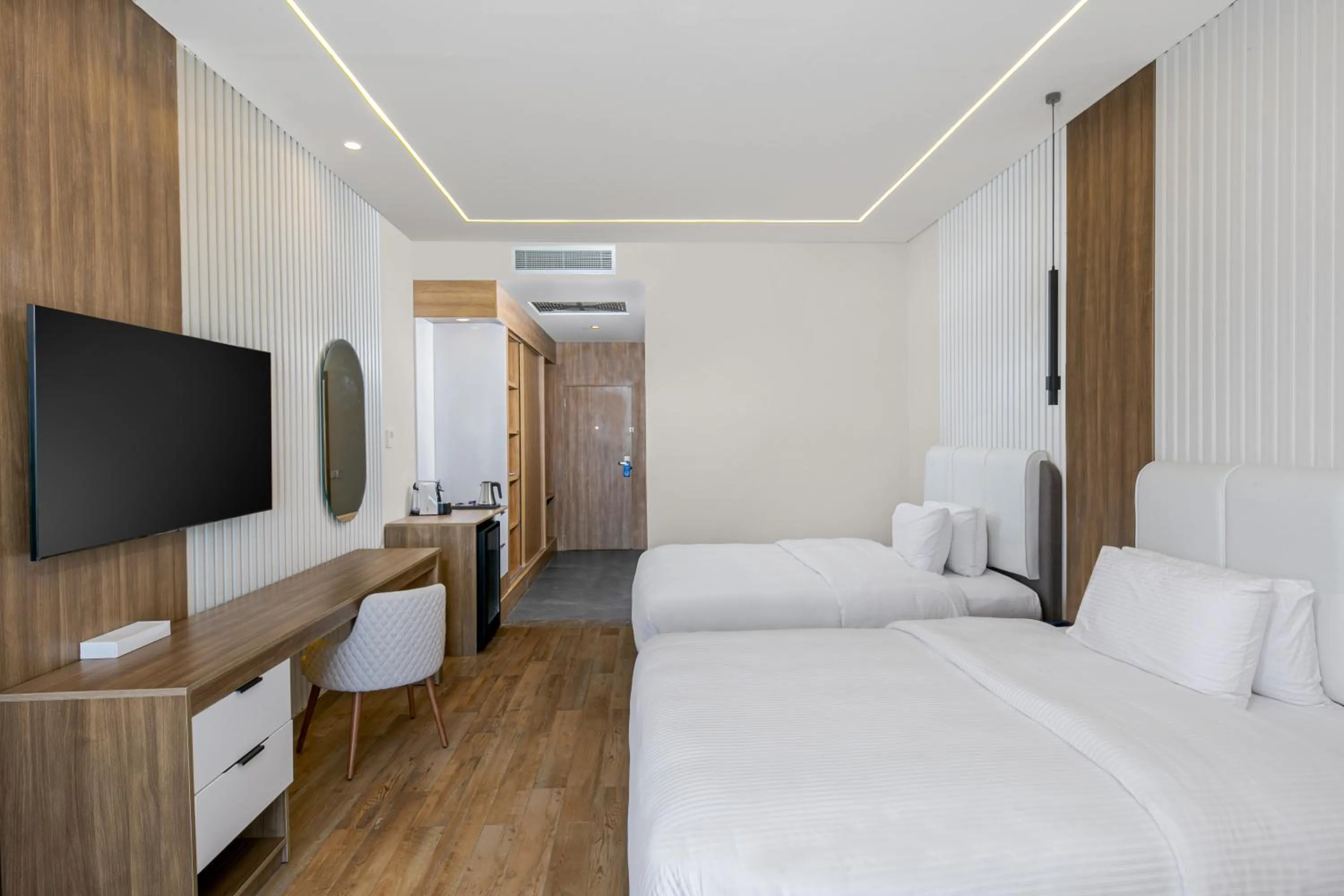 Bedroom, Bed in Bellagio Beach Resort & Spa