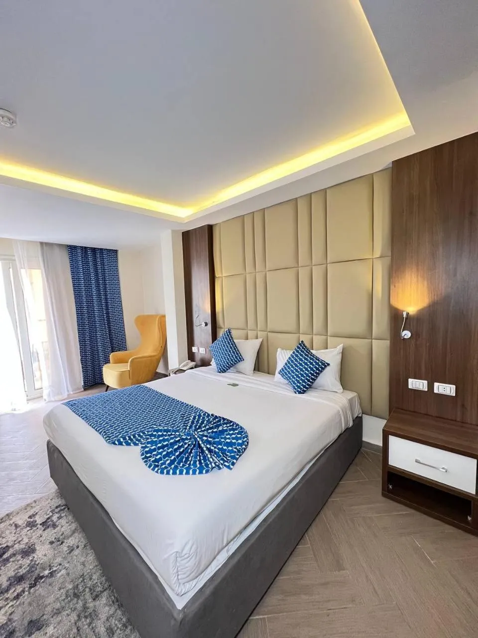 Bed in Bellagio Beach Resort & Spa