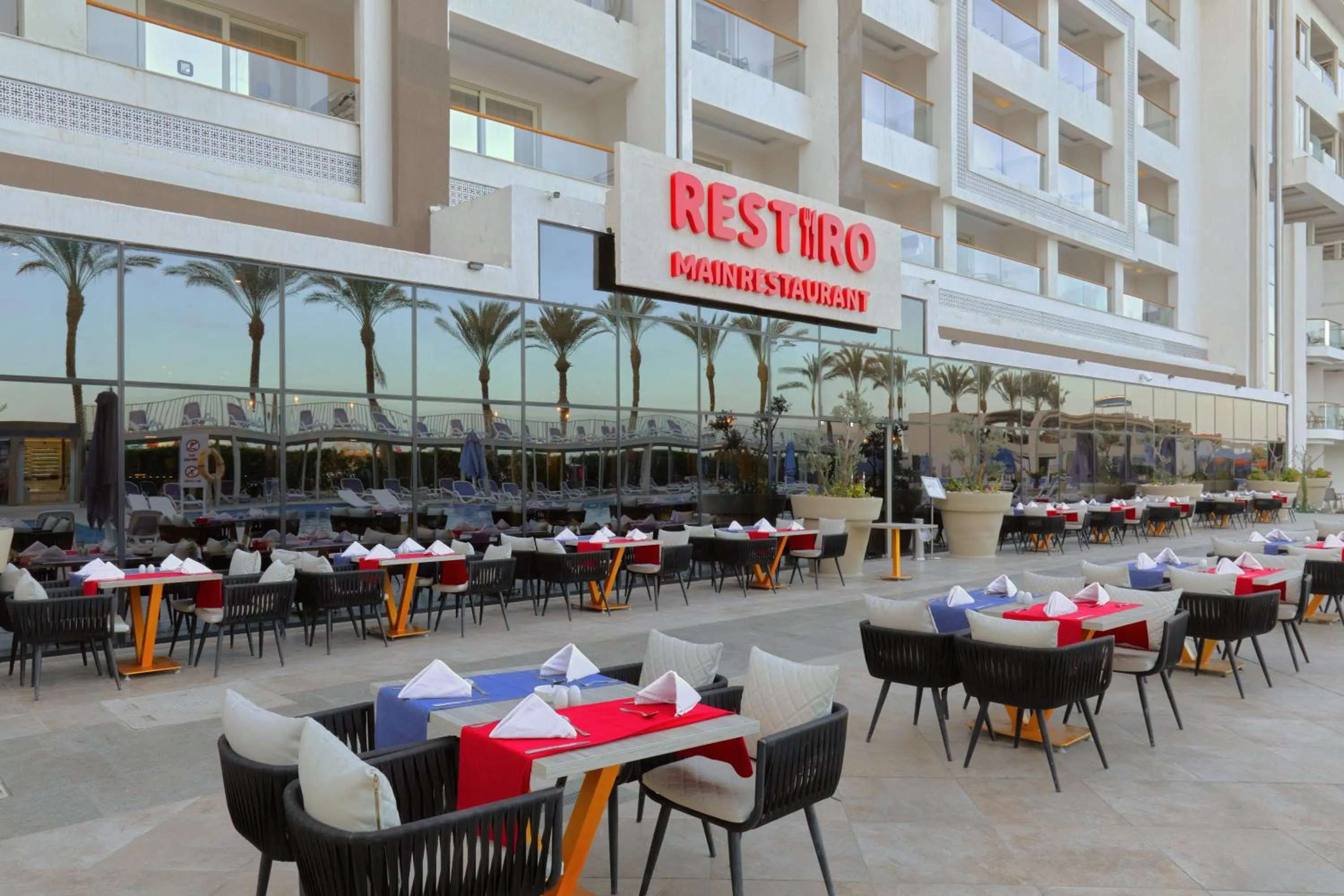 Property building in Bellagio Beach Resort & Spa