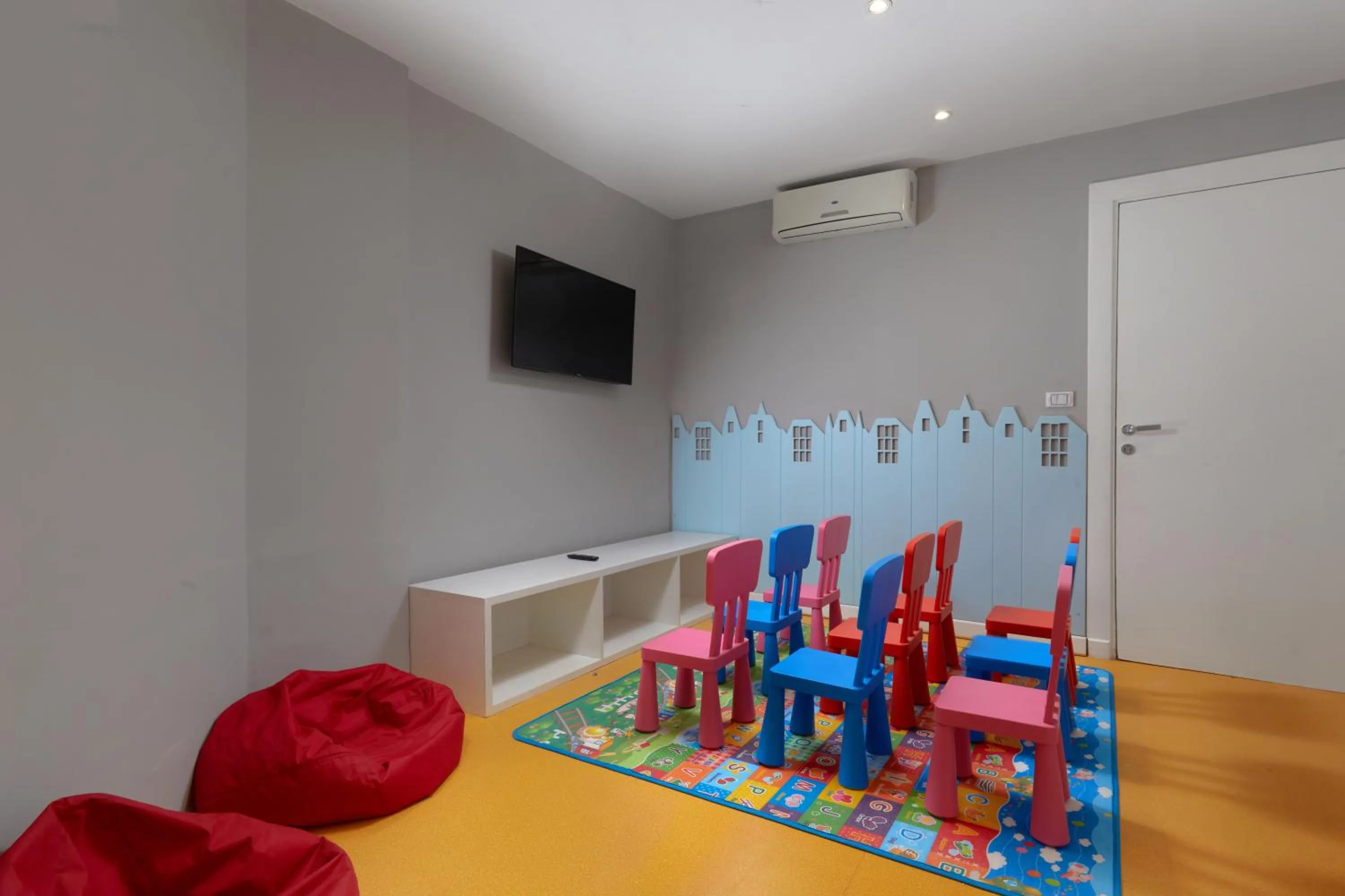 Kids's club in Bellagio Beach Resort & Spa