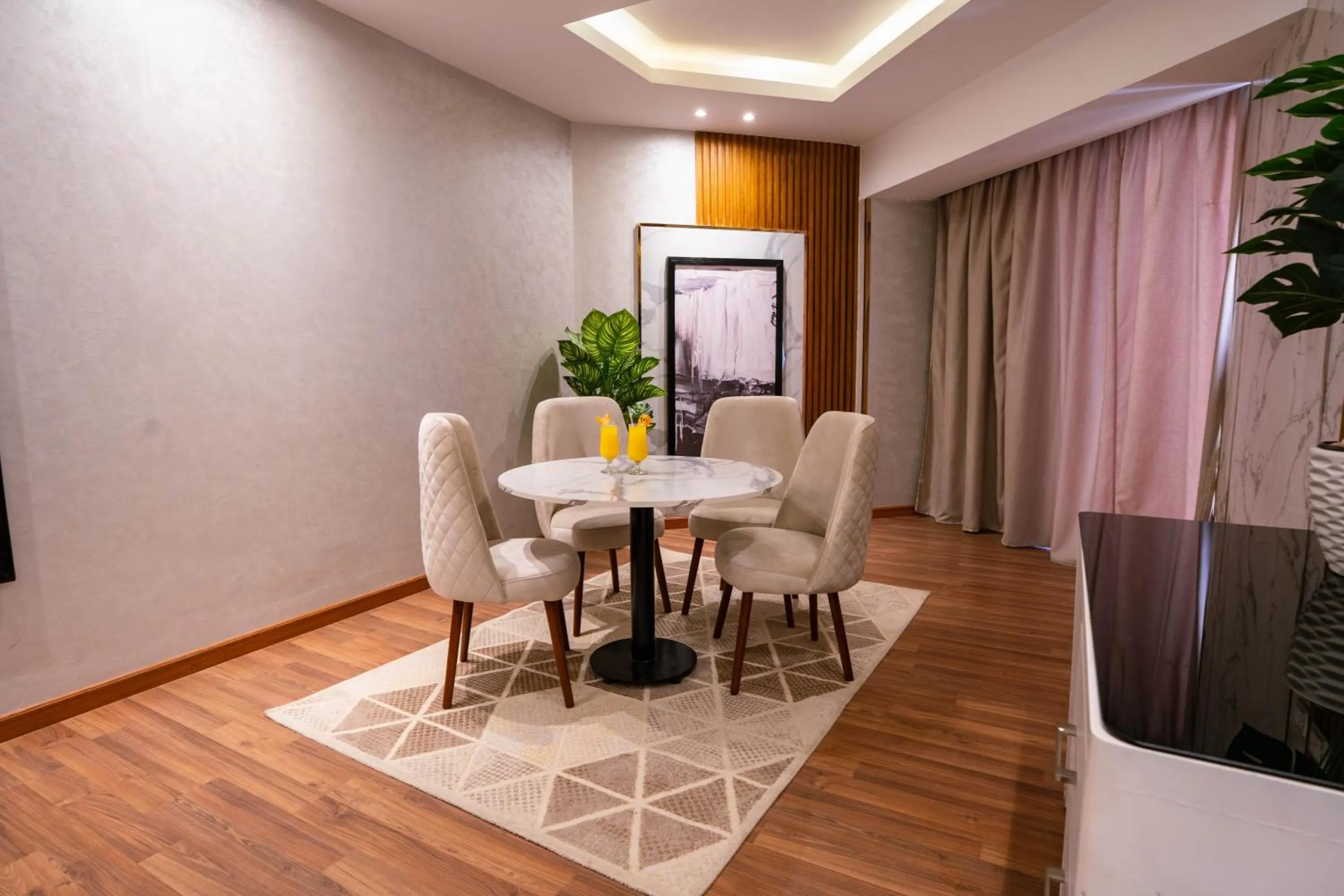 Dining area in Bellagio Beach Resort & Spa