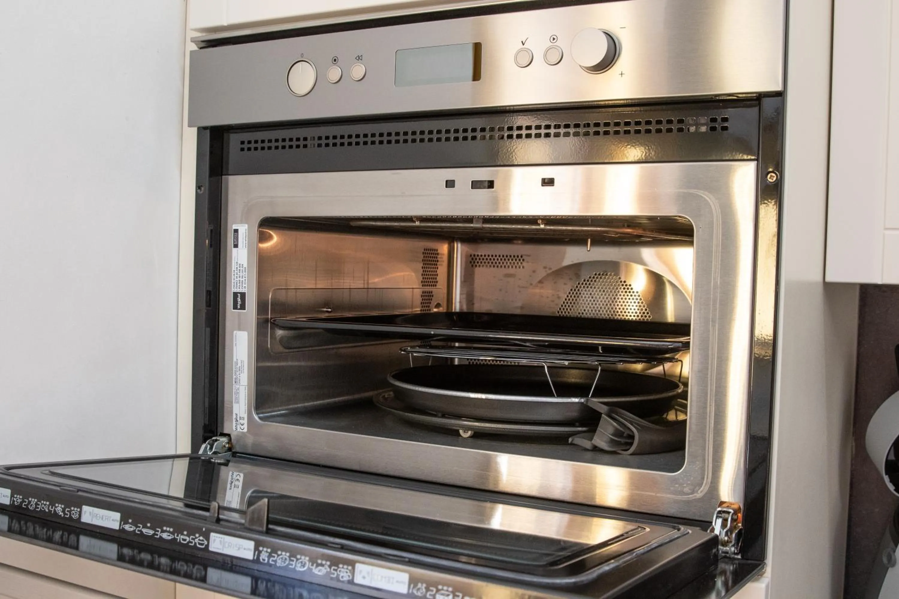 B&B Ferme de Leuze Rustieke Gîtes nabij Durbuy, eigen laadpalen