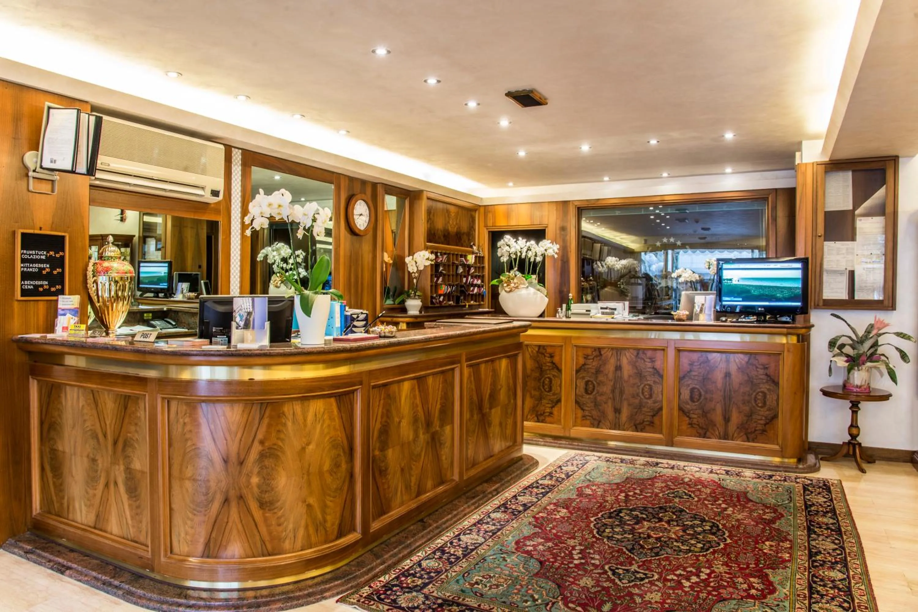 Lobby or reception in Hotel Miramare