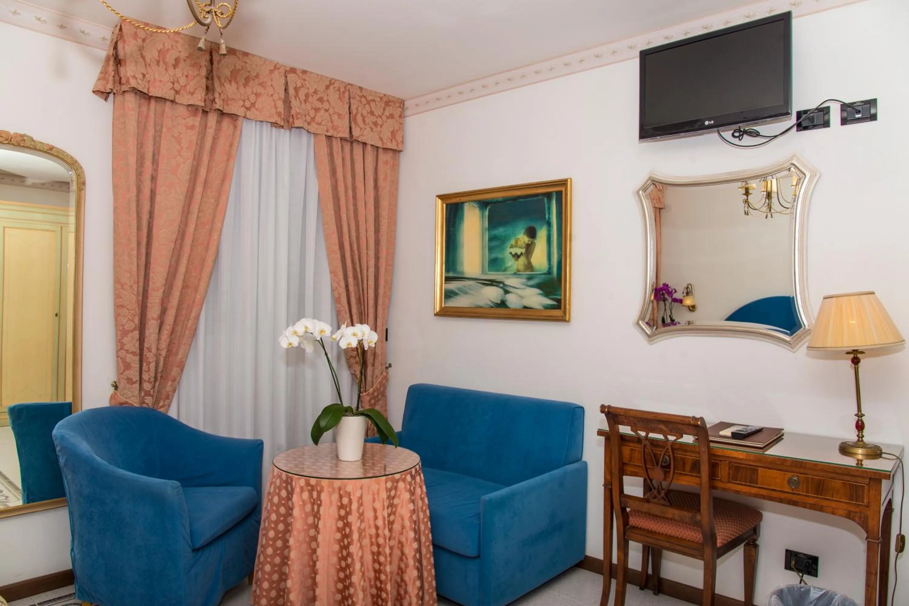 Decorative detail in Hotel Miramare