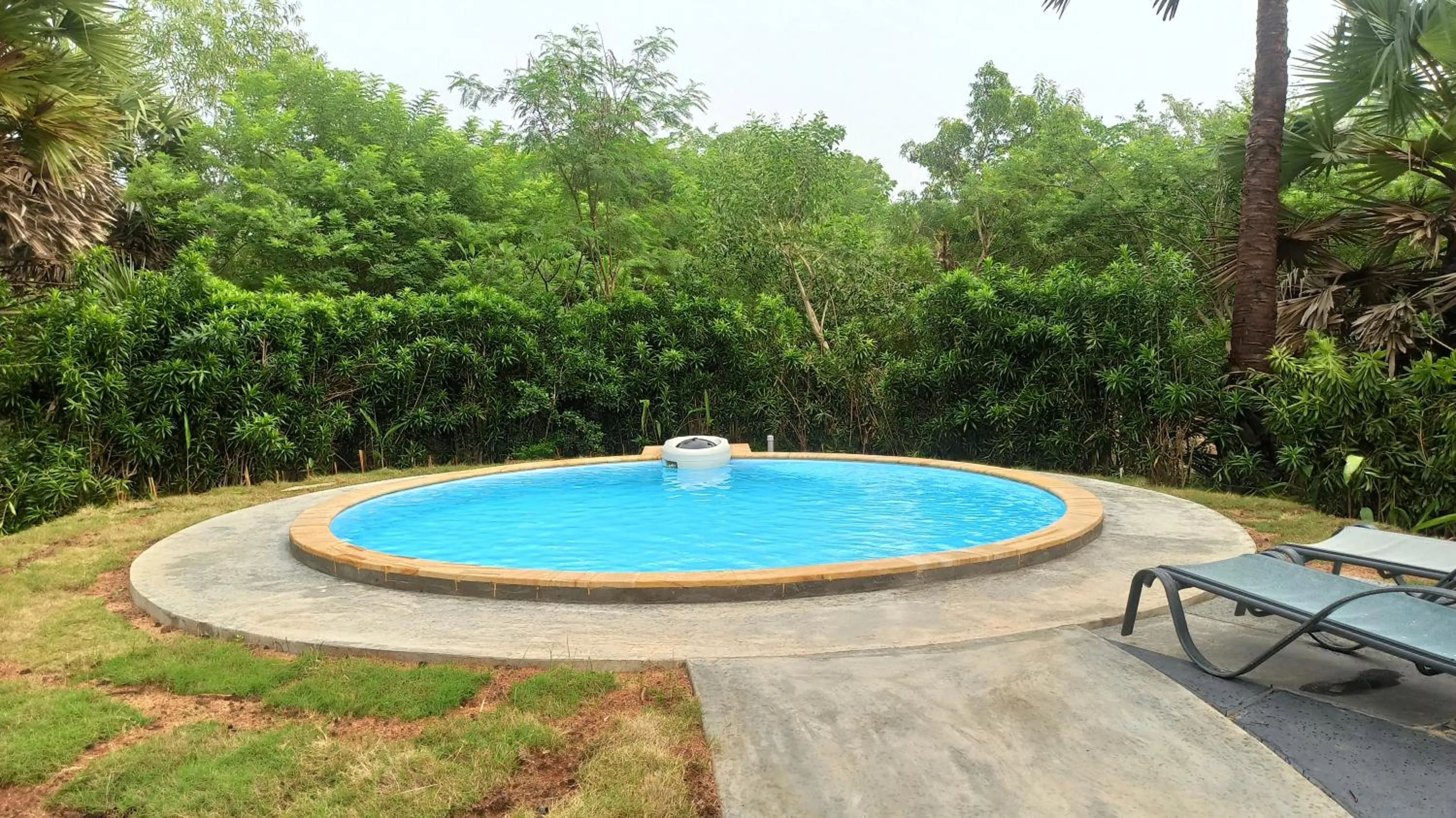 Swimming pool in The Dune Eco Village and Spa - Pondicherry